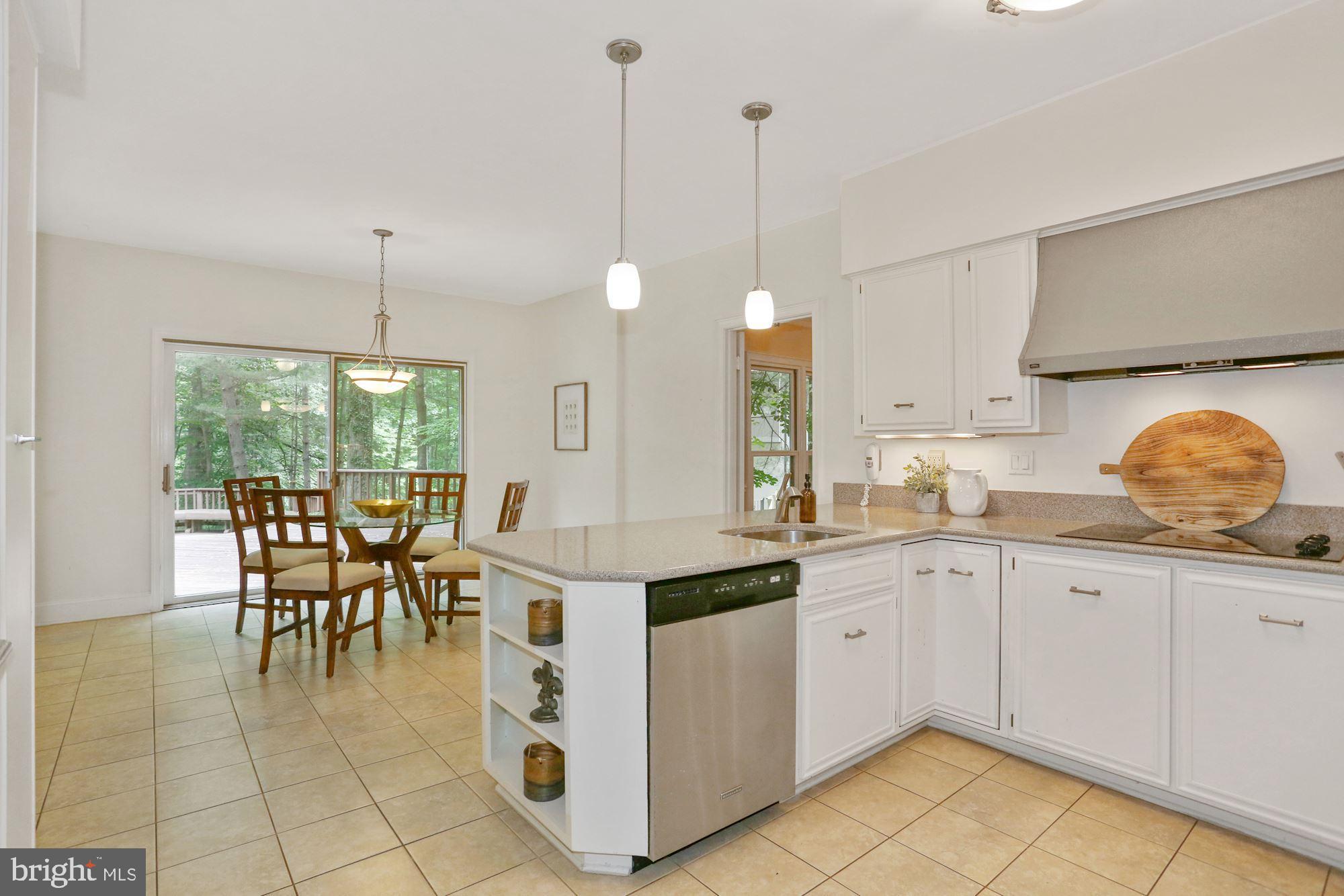 TOLLBROOK RIDGE - Residential Lease