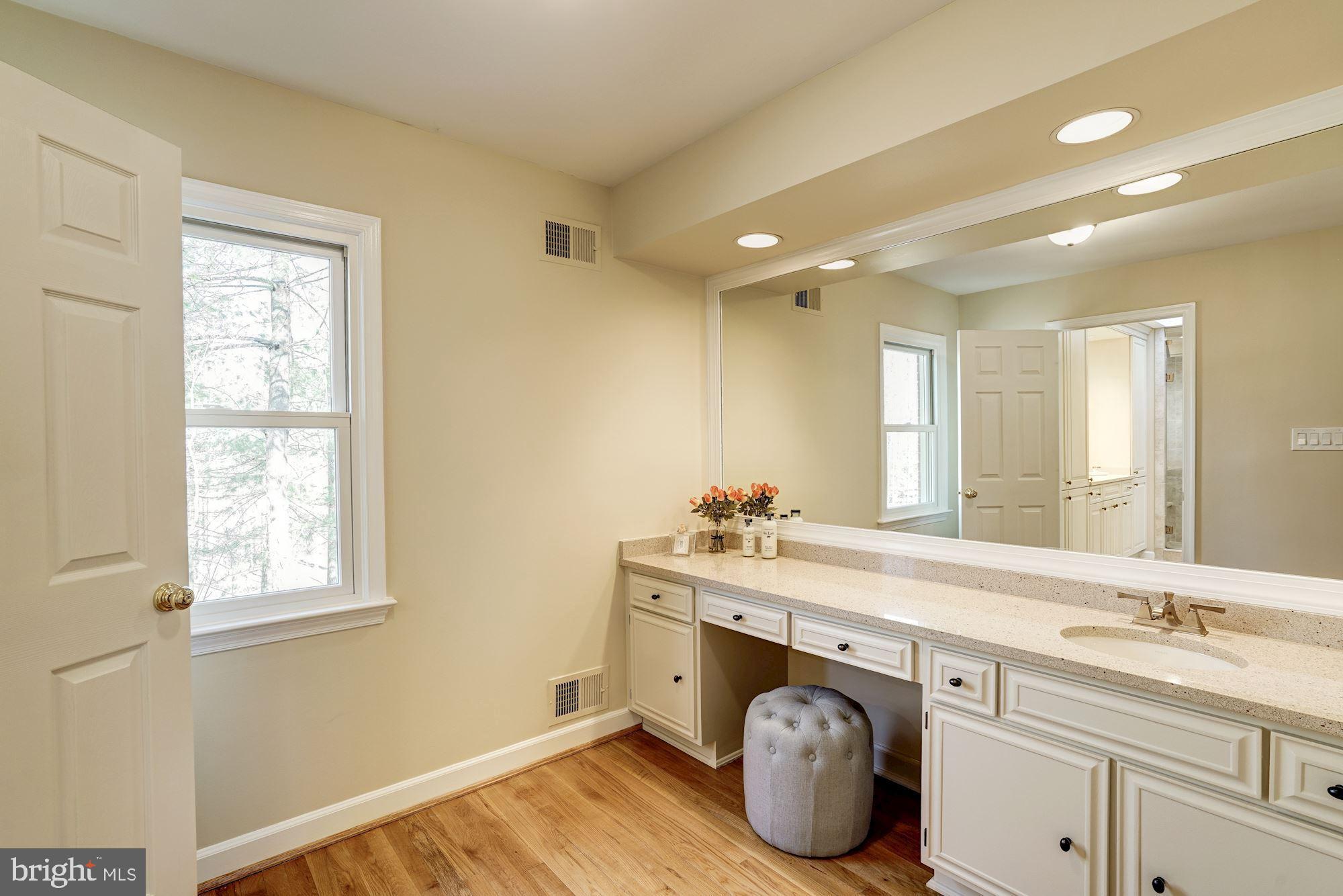 TOLLBROOK RIDGE - Residential Lease