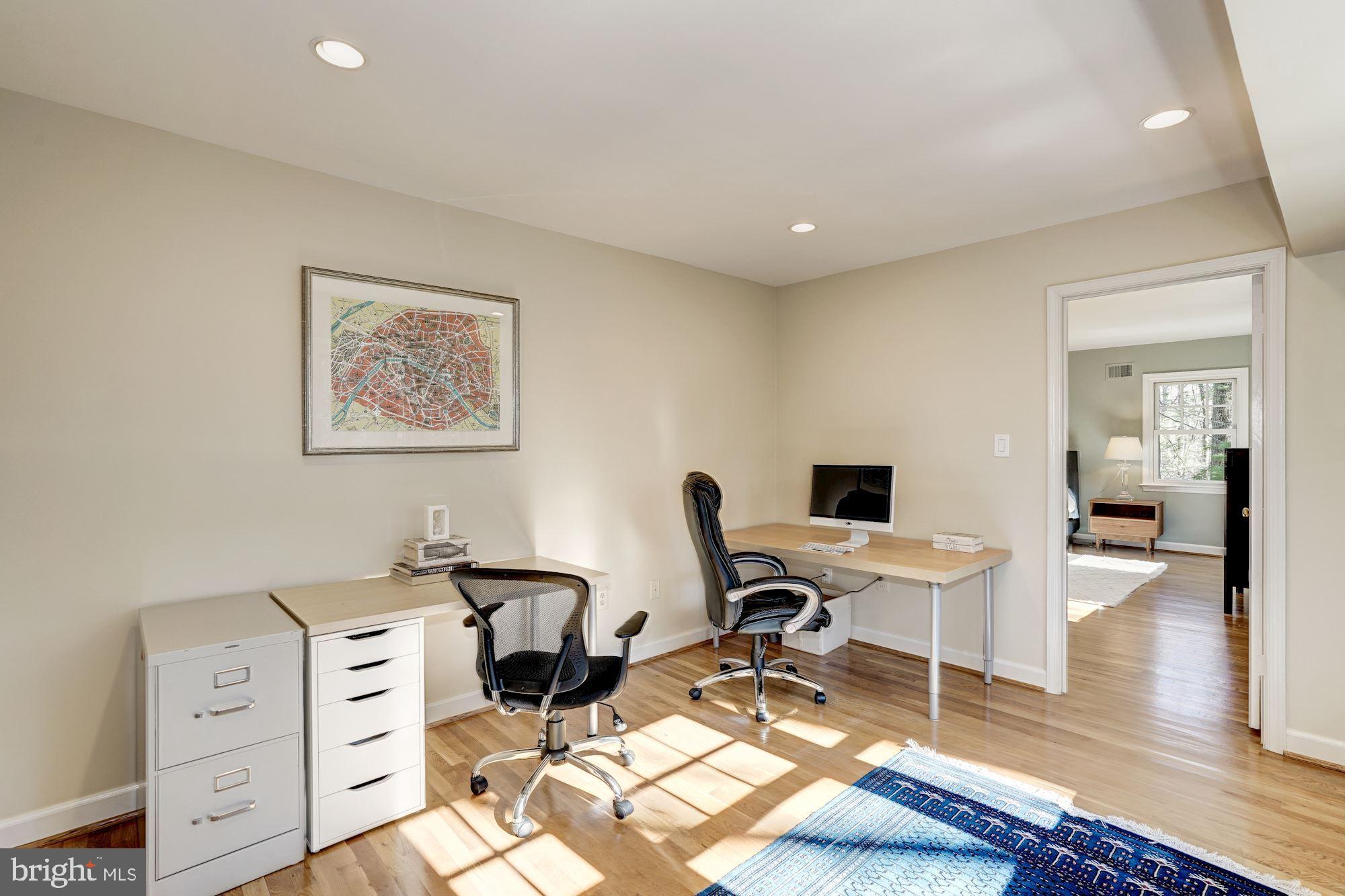 TOLLBROOK RIDGE - Residential Lease