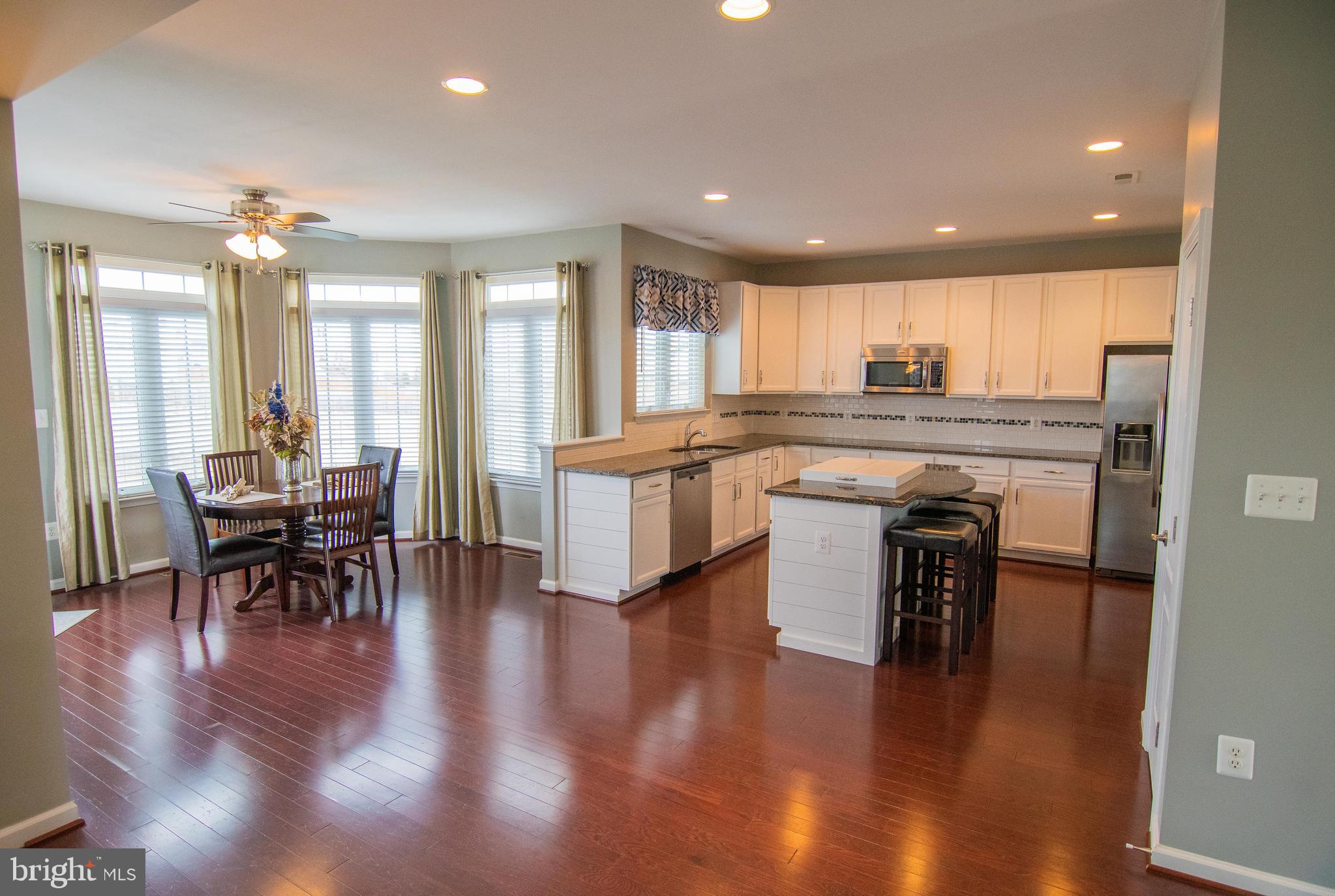 STAFFORD LAKES VILLAGE - Residential