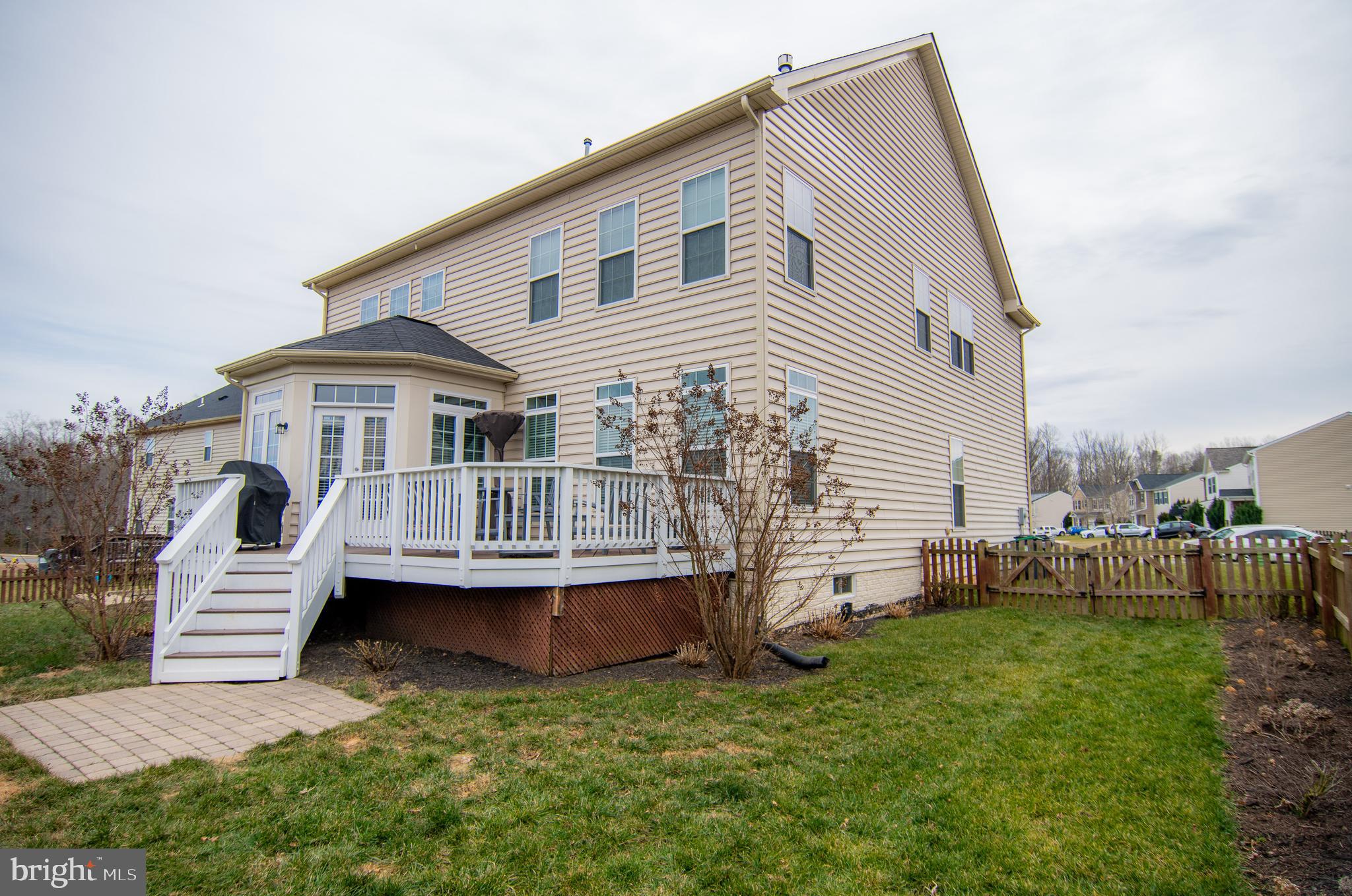 STAFFORD LAKES VILLAGE - Residential