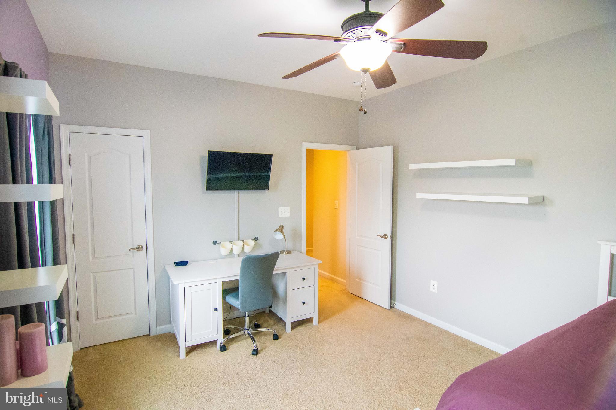 STAFFORD LAKES VILLAGE - Residential