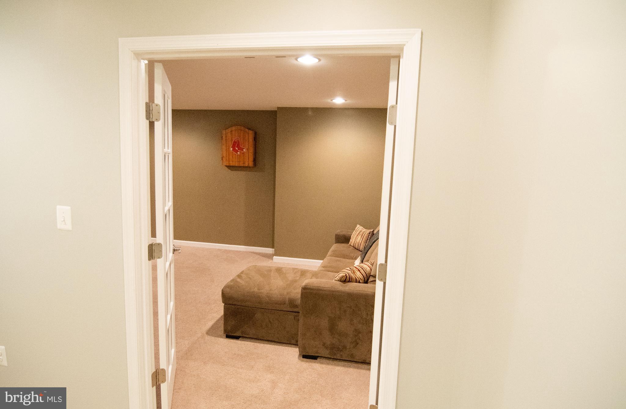 STAFFORD LAKES VILLAGE - Residential