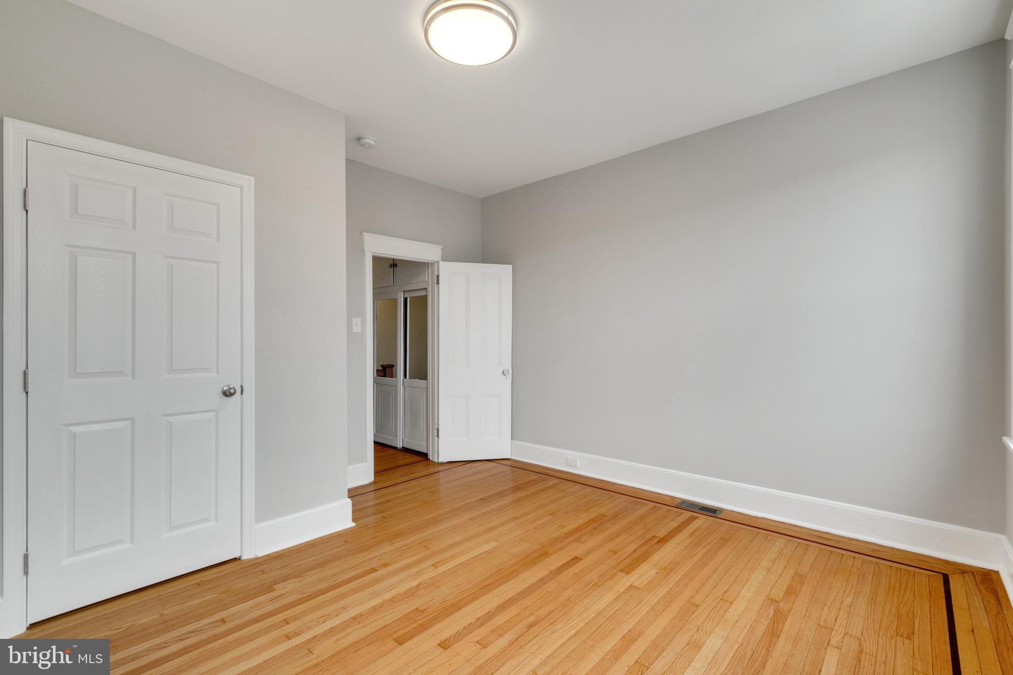 PORT RICHMOND - Residential