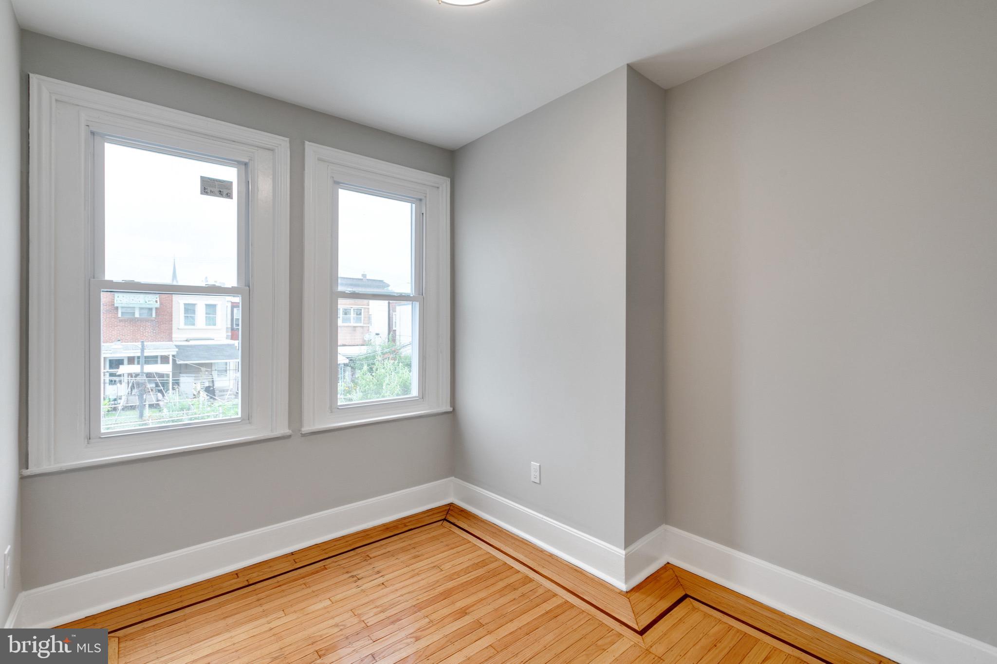 PORT RICHMOND - Residential