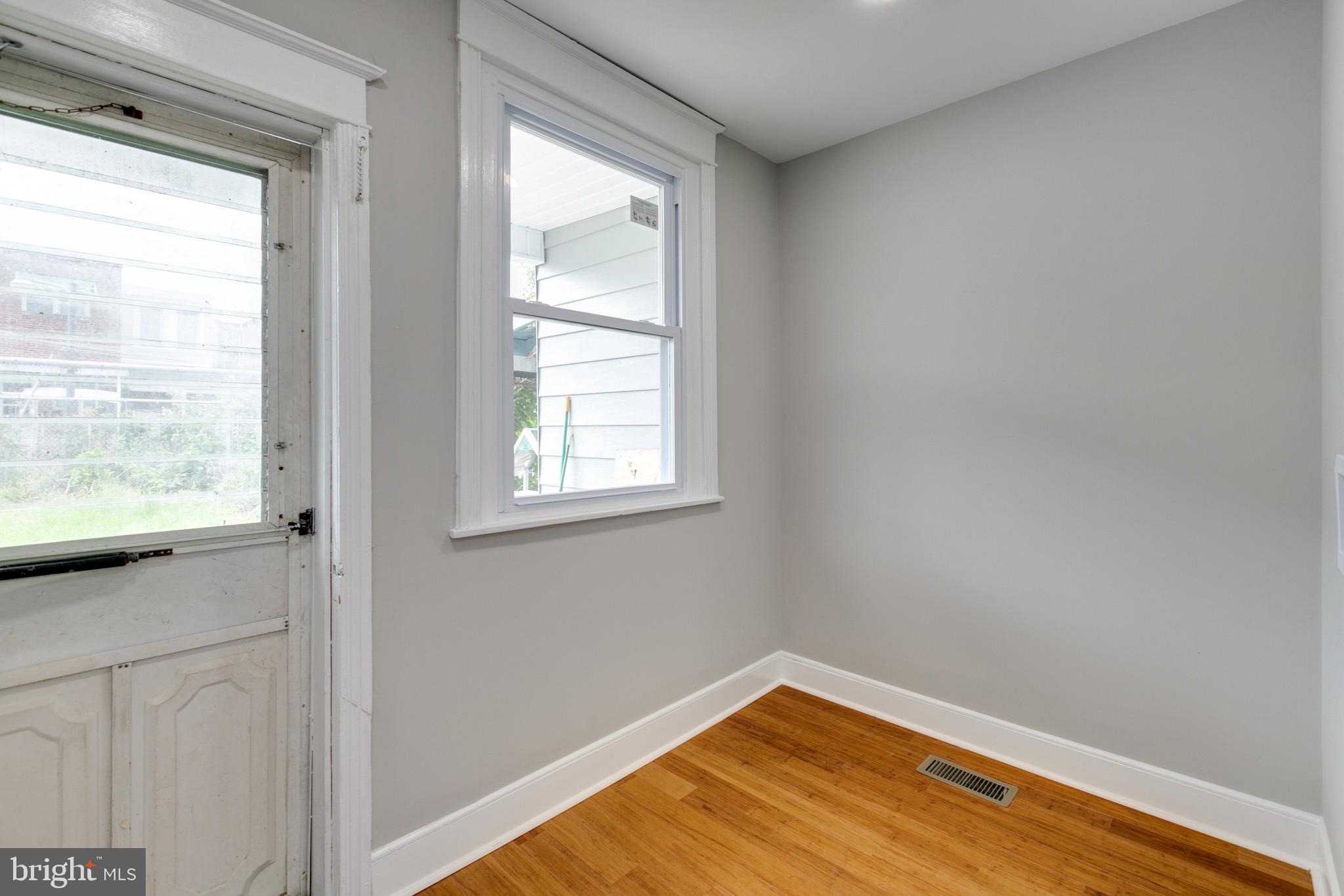 PORT RICHMOND - Residential