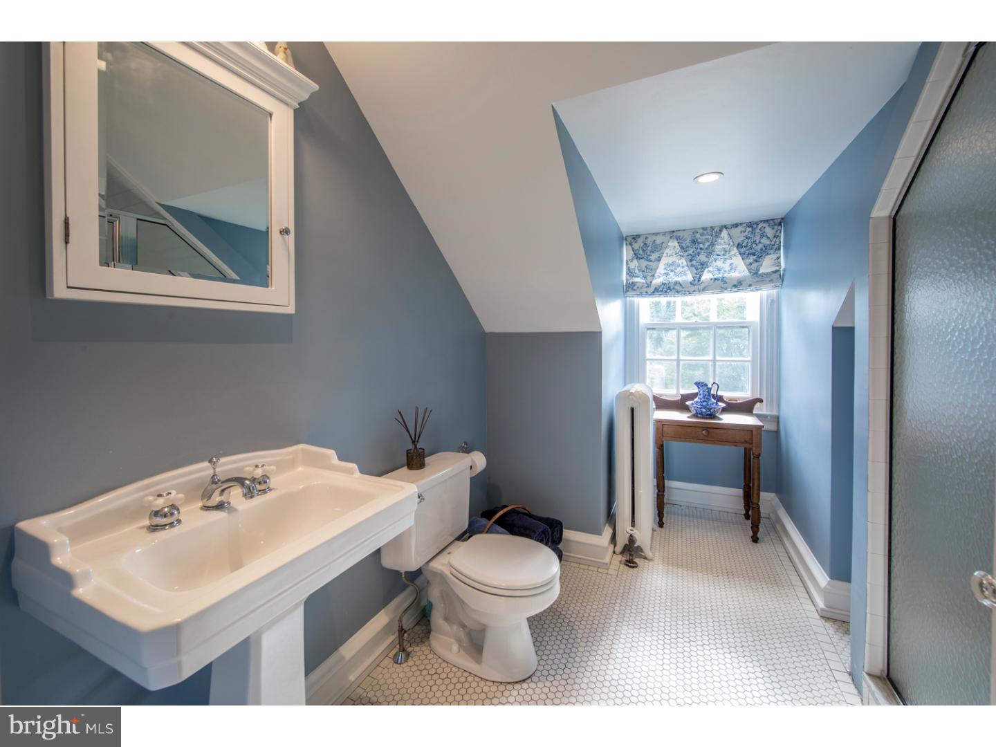 BRYN MAWR - Residential
