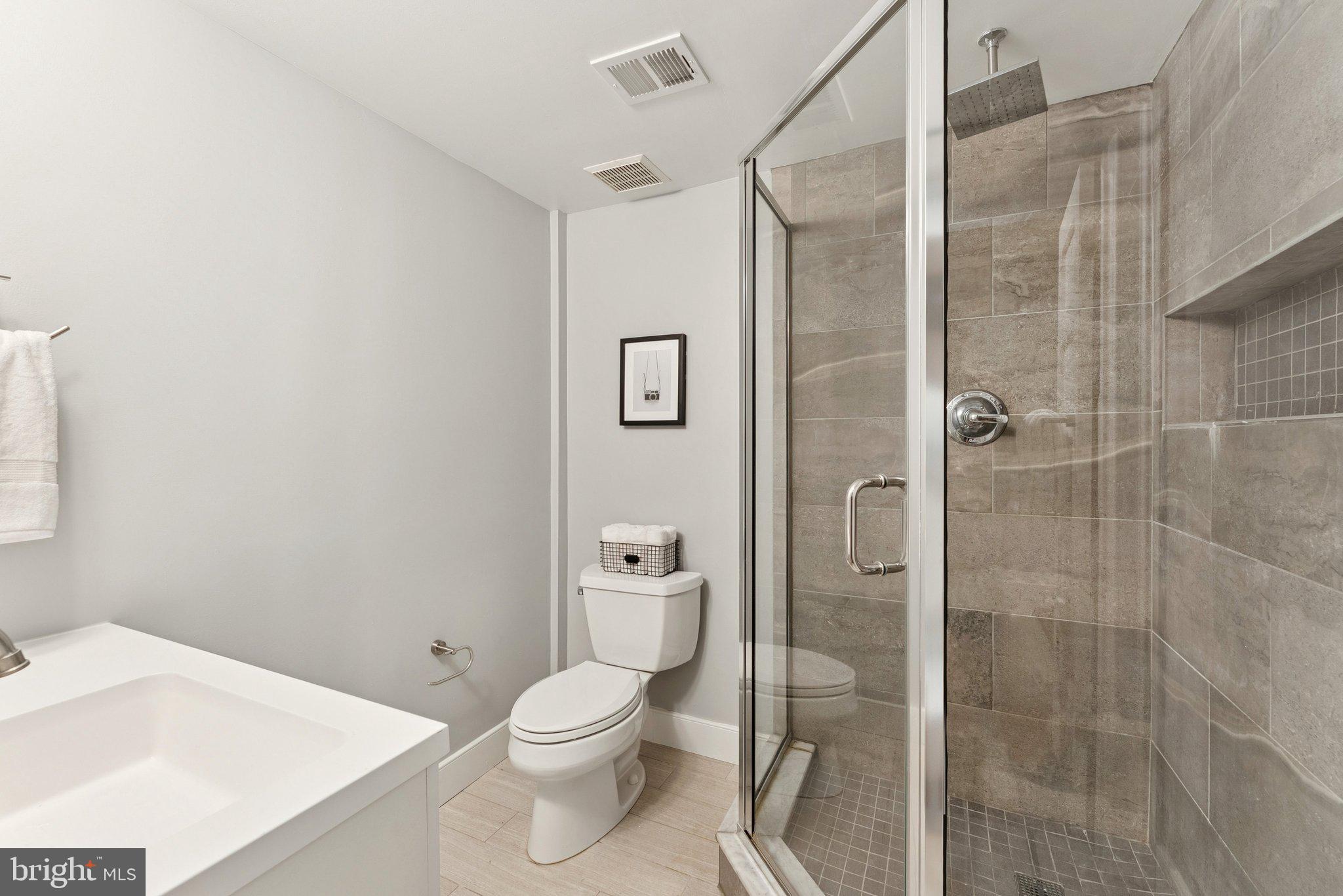 BERKSHIRE OAKWOOD - Residential