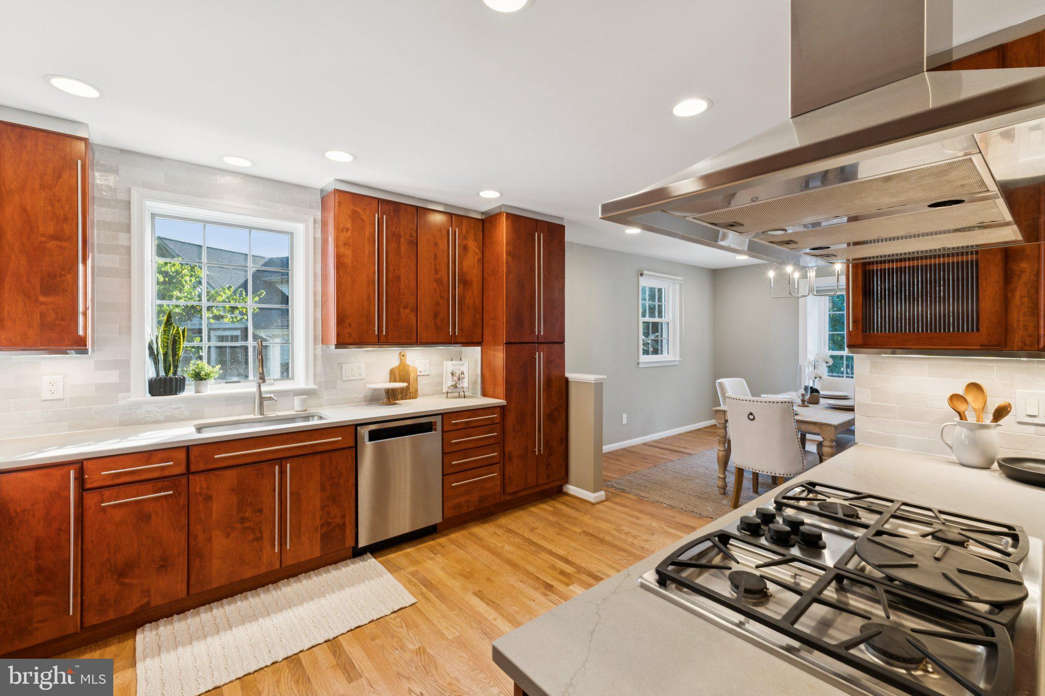 BERKSHIRE OAKWOOD - Residential