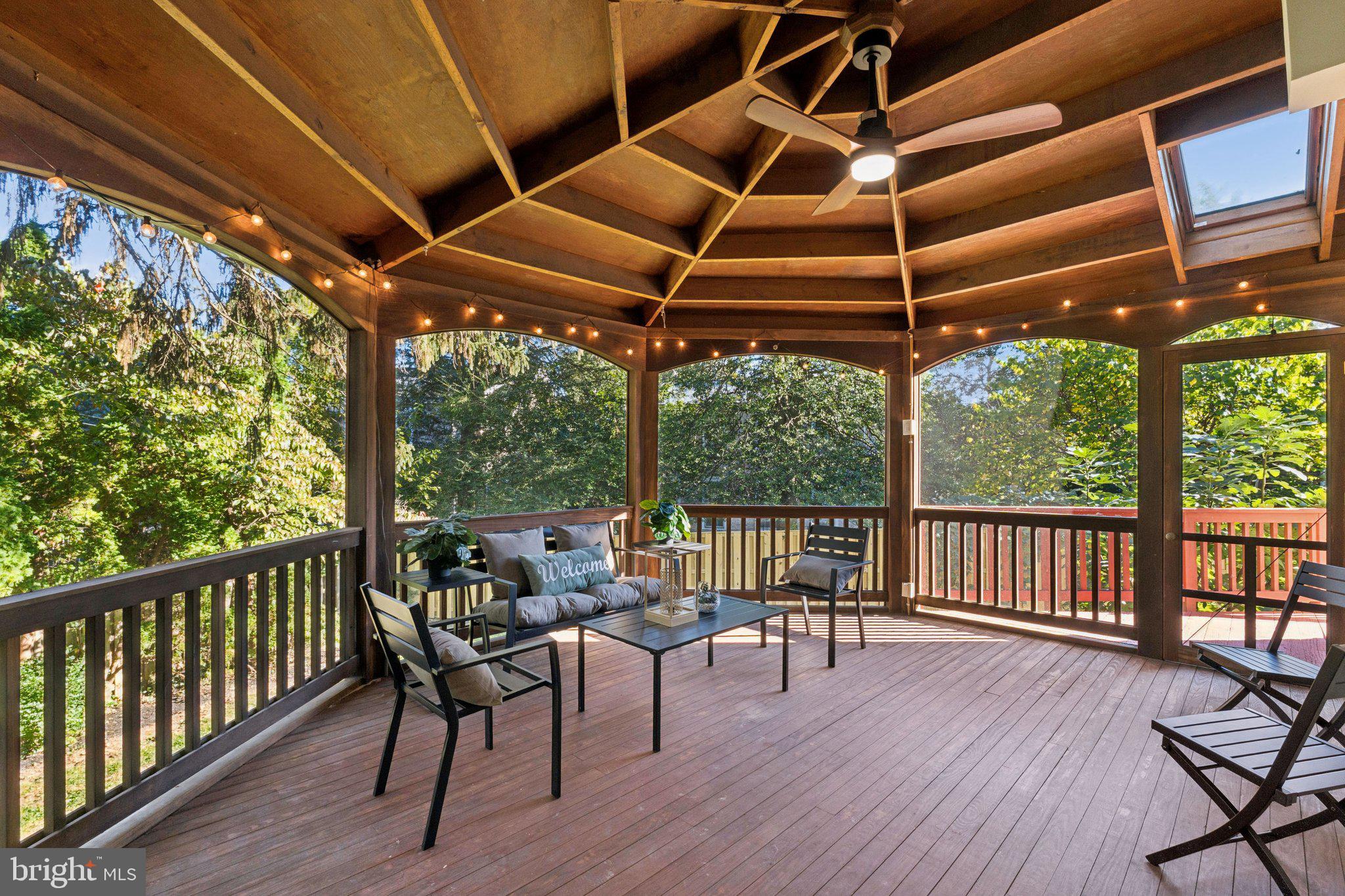 BERKSHIRE OAKWOOD - Residential