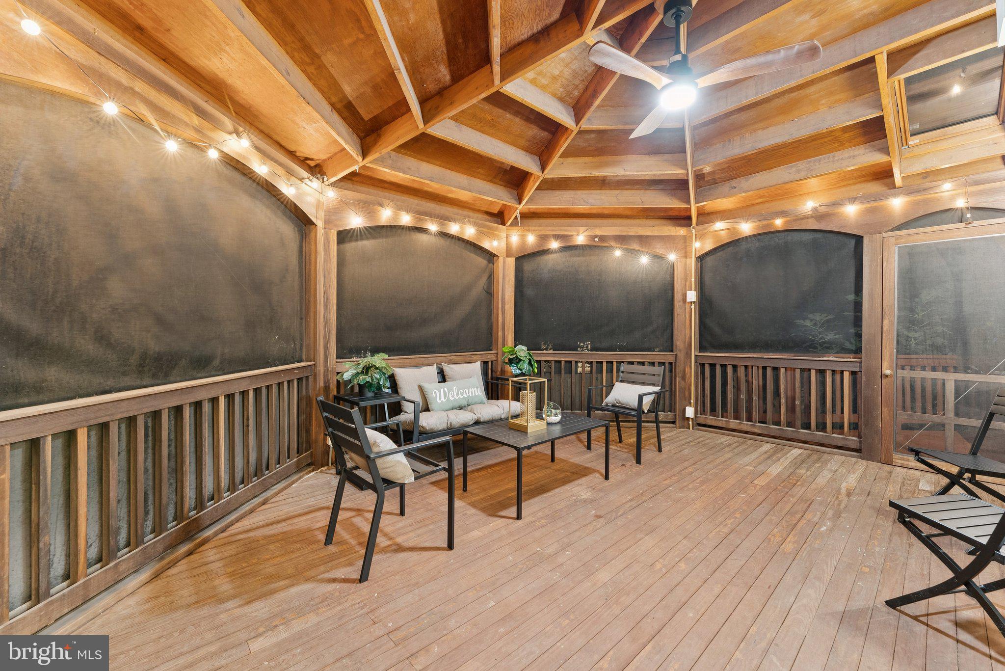 BERKSHIRE OAKWOOD - Residential