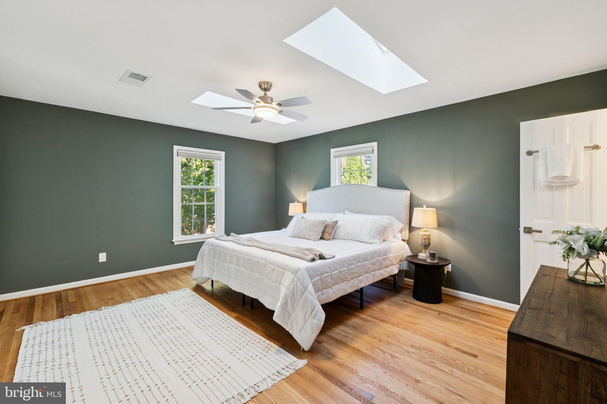 BERKSHIRE OAKWOOD - Residential