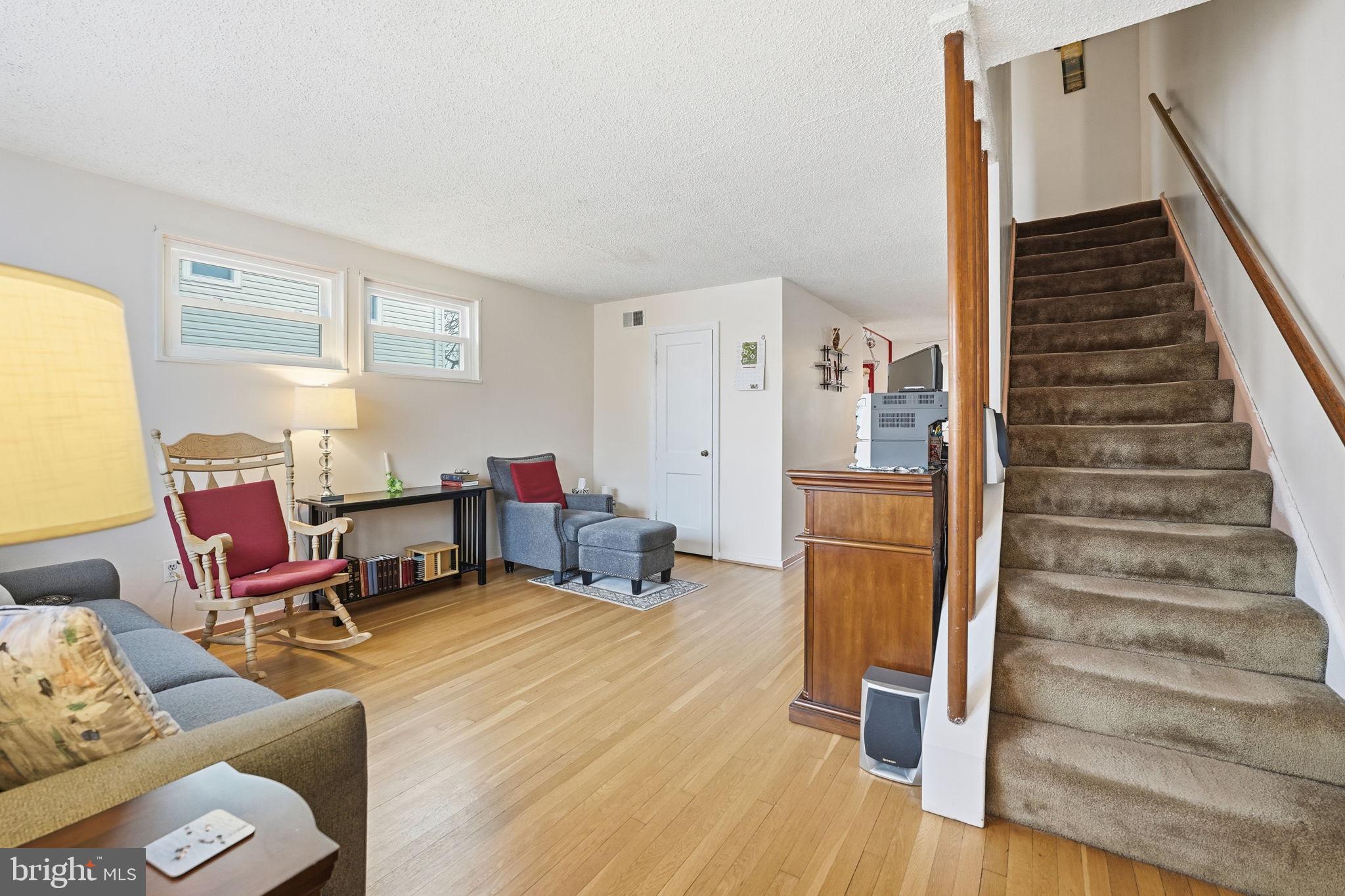 6905 RADCLIFFE DRIVE