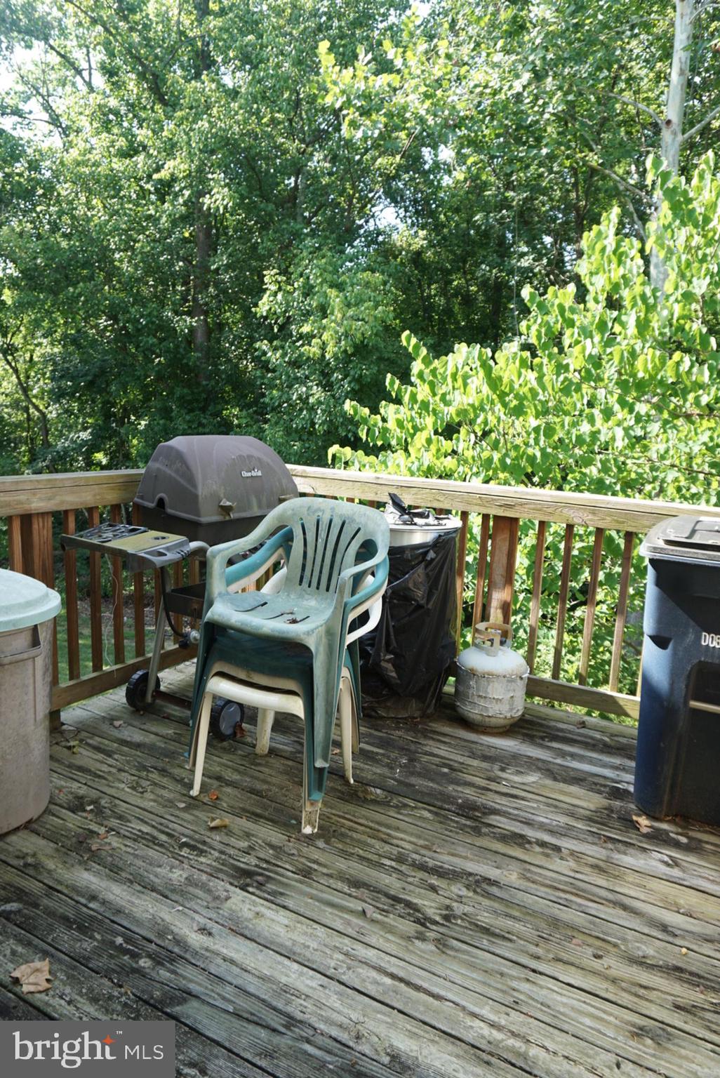 ROSEDALE ESTATES - Residential Lease