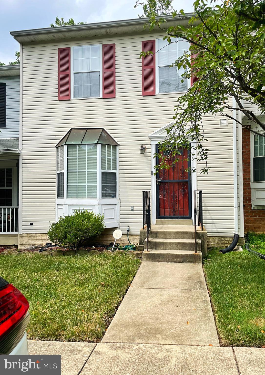 ROSEDALE ESTATES - Residential Lease