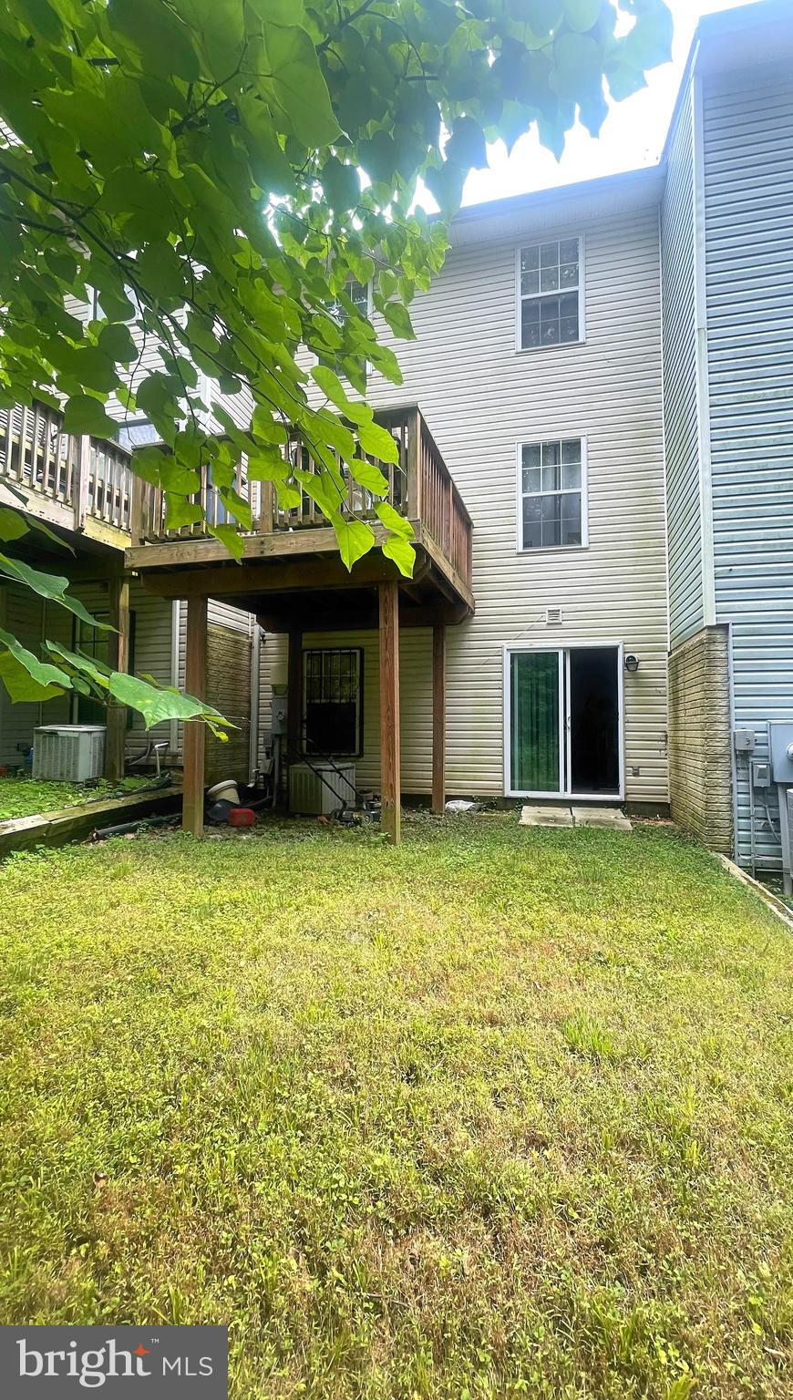 ROSEDALE ESTATES - Residential Lease