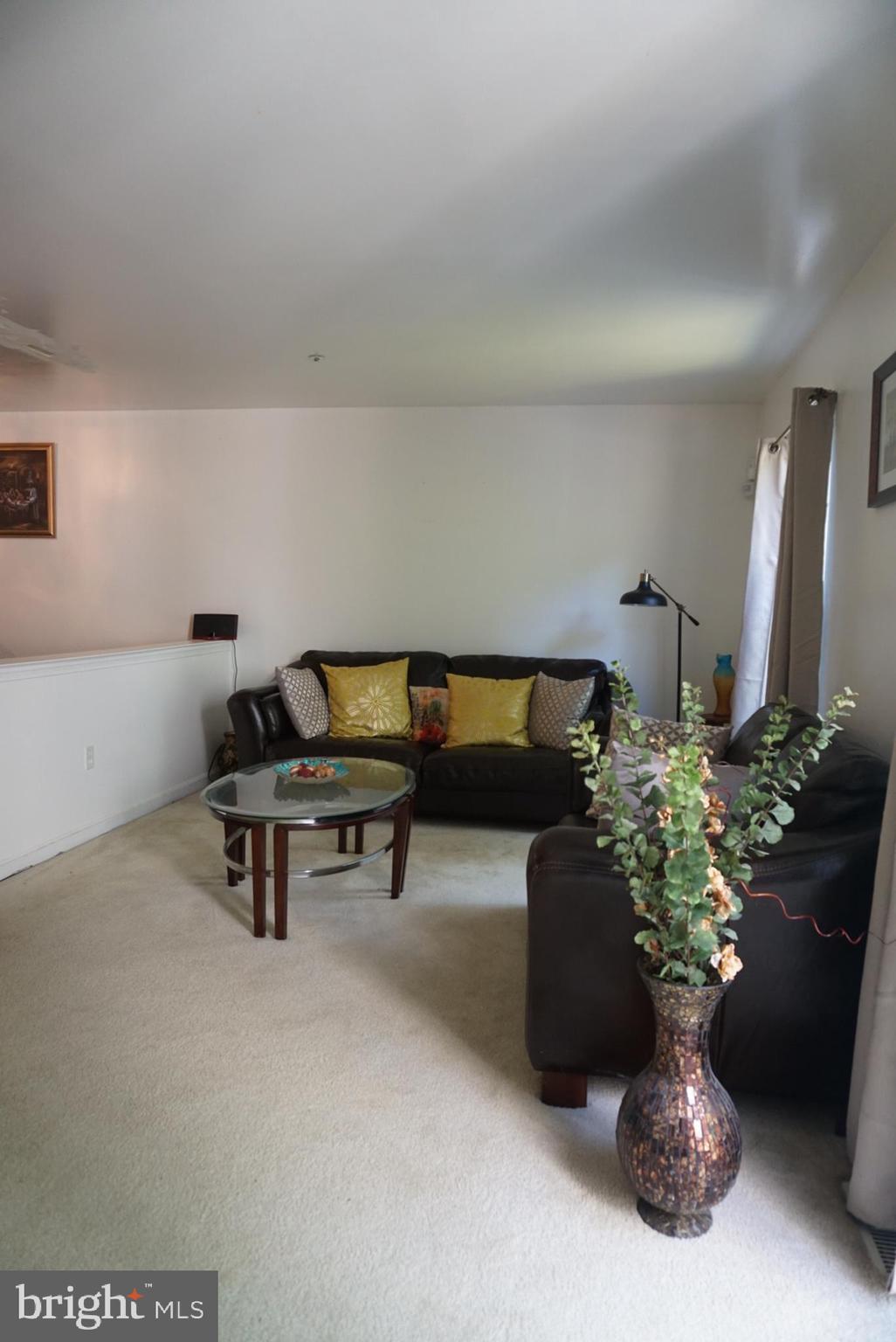 ROSEDALE ESTATES - Residential Lease