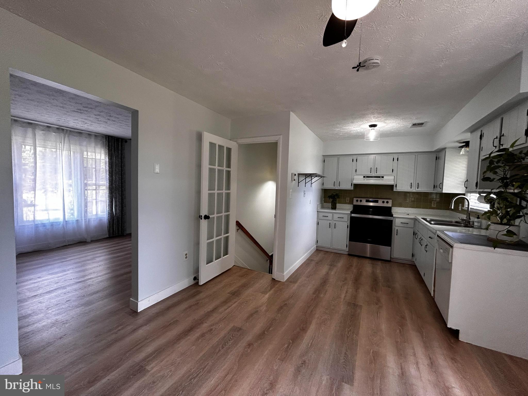 LONE OAK - Residential Lease