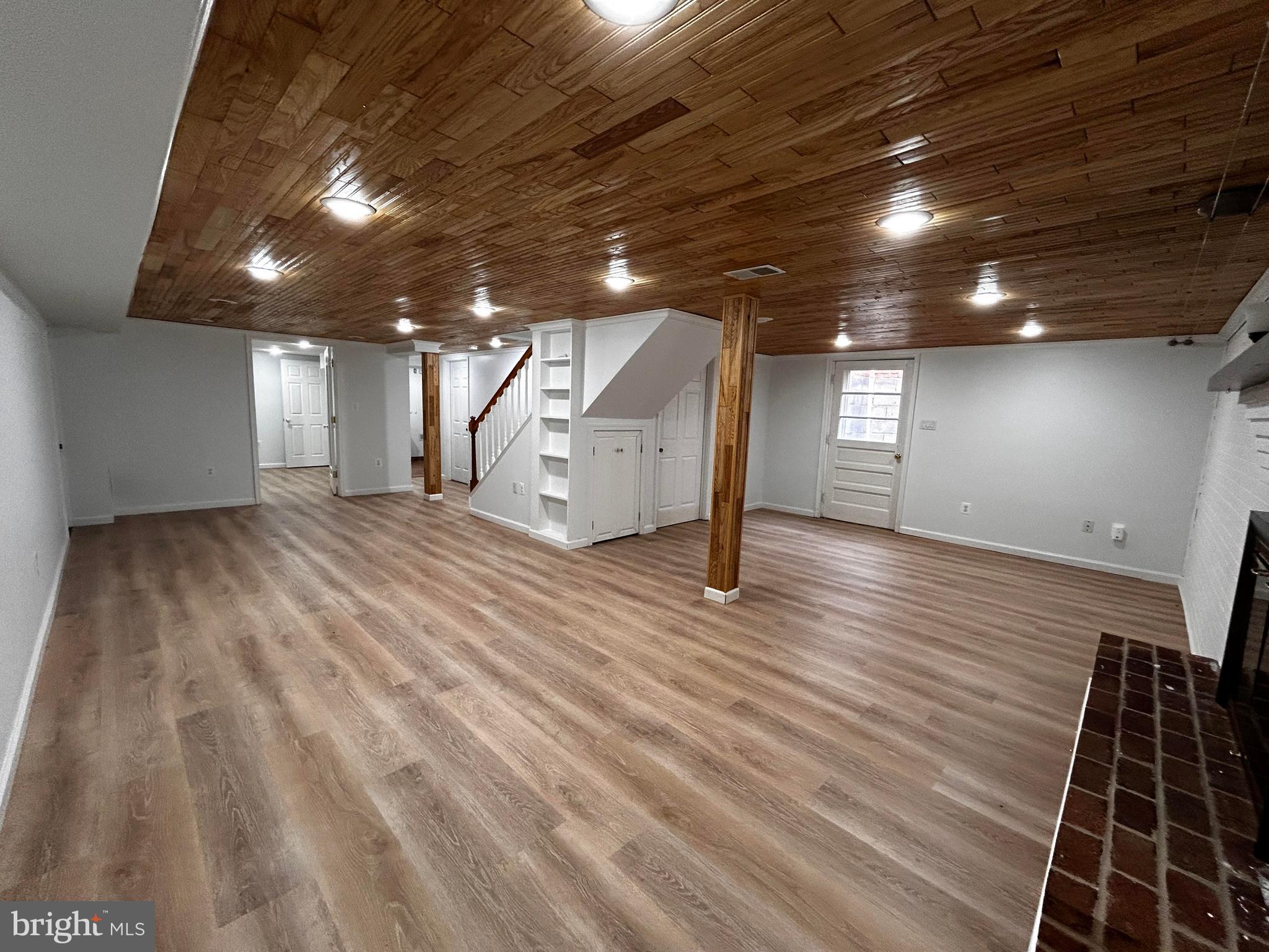 LONE OAK - Residential Lease