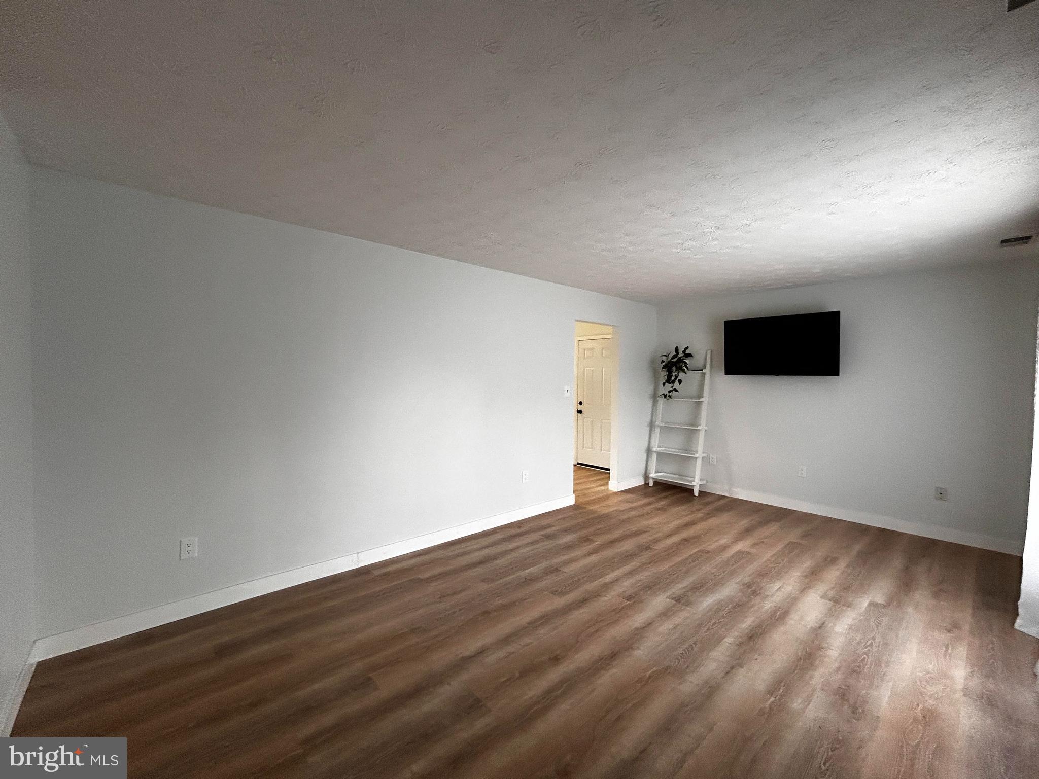 LONE OAK - Residential Lease