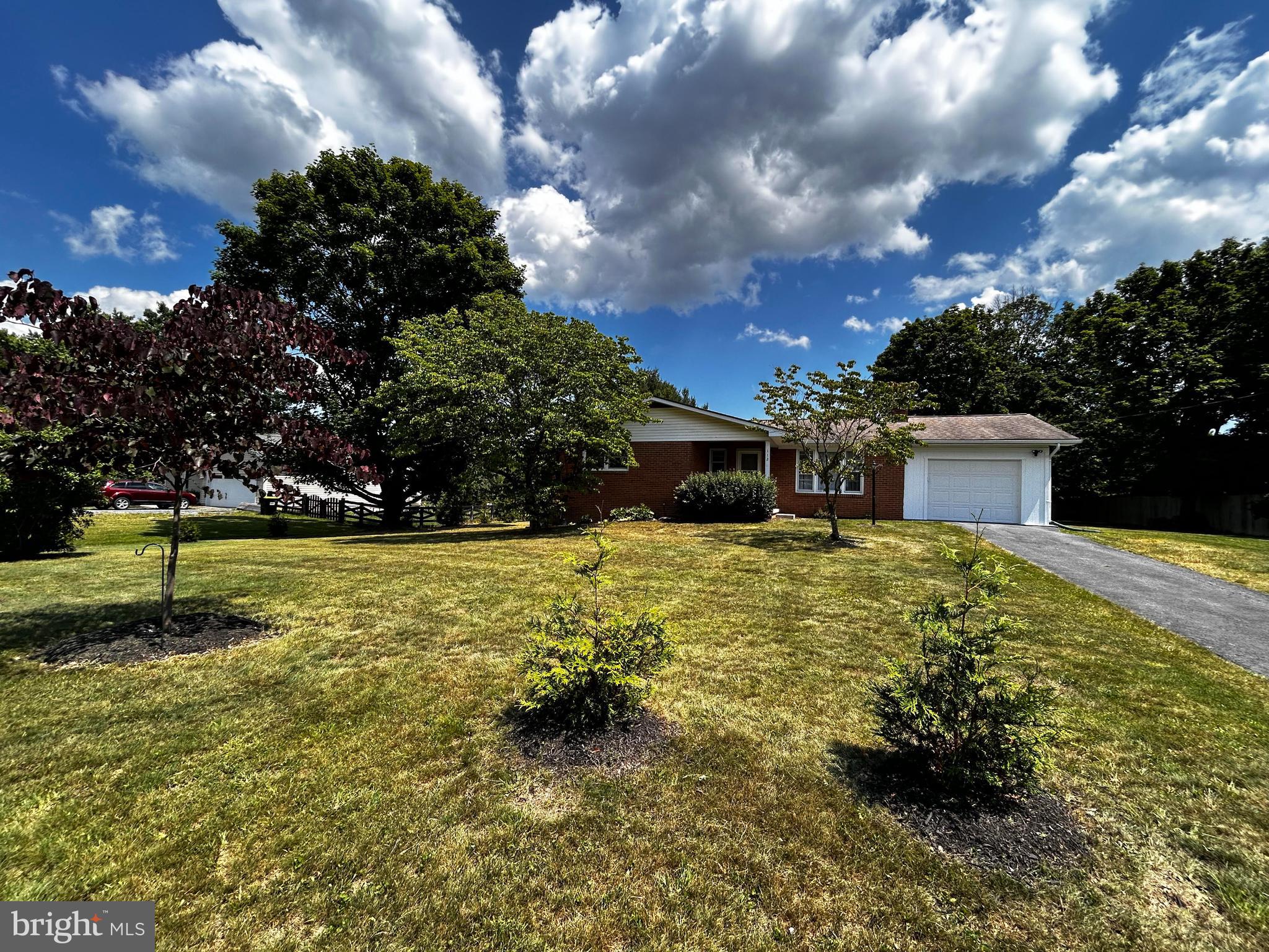 LONE OAK - Residential Lease