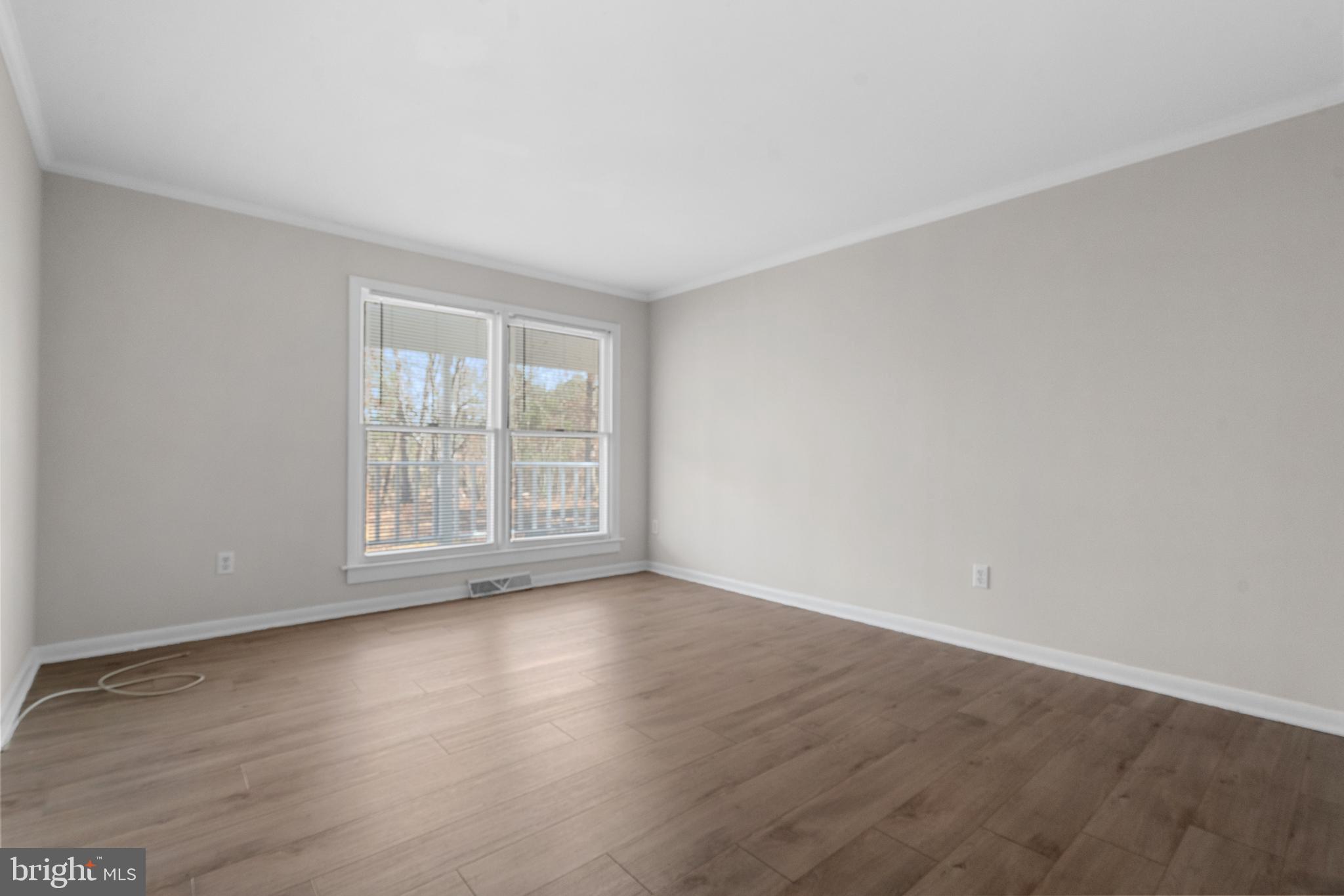 LAKE ANNA WOODS - Residential