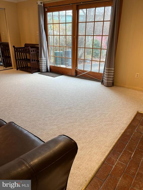 147 EAST STREET NE VIENNA VA 22180