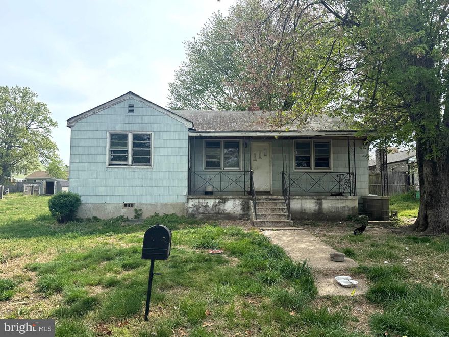 ONLINE REAL ESTATE AUCTION!! Bidding Opens - Monday, May 11, 2026. Bidding Closes - Wednesday, May 13, 2026 at 12:00 noon. List price is opening bid only. Porchfront ranch home in the Upper Marlboro area of southern Prince George’s County. The surrounding area has an abundance of retail, shopping, and entertainment. Andrews Air Force Base and multiple industrial and warehouse hubs provide stable employment for the region. Close to major cities and convenient to local amenities, the property offers strong appeal for renovate and resale investors as well as homeowners seeking a fixer-upper opportunity.