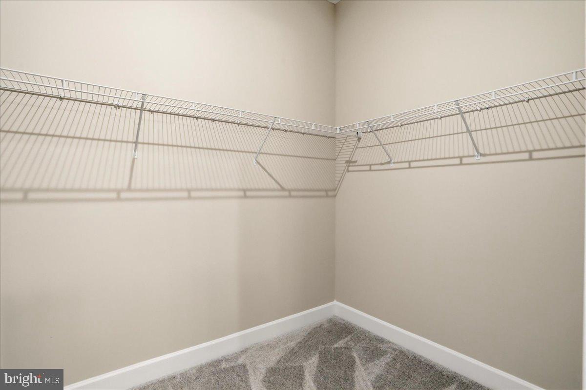 ELMWOOD FARM - Residential