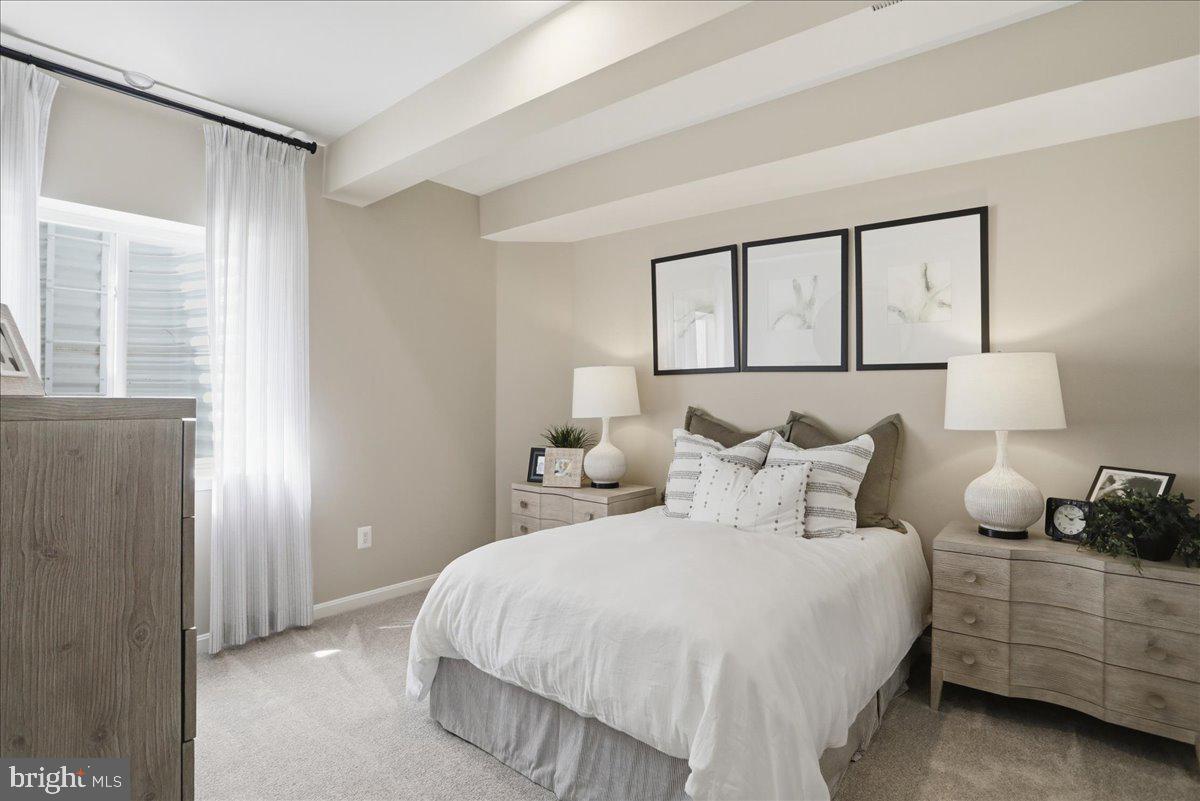 ELMWOOD FARM - Residential