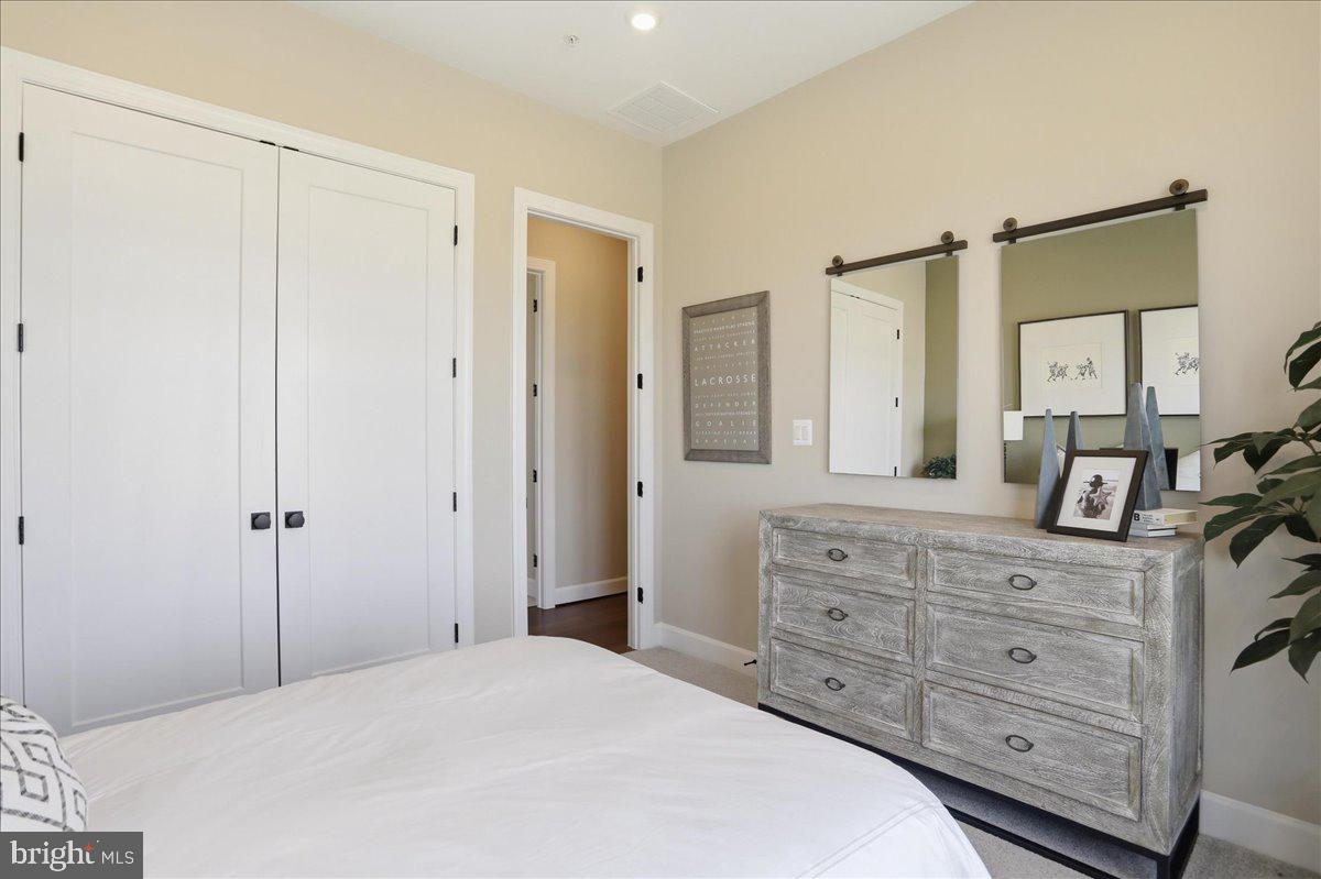 ELMWOOD FARM - Residential