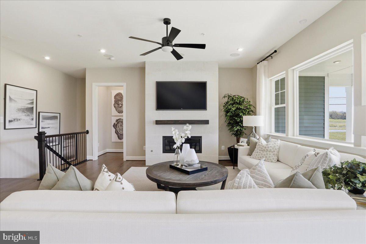 ELMWOOD FARM - Residential