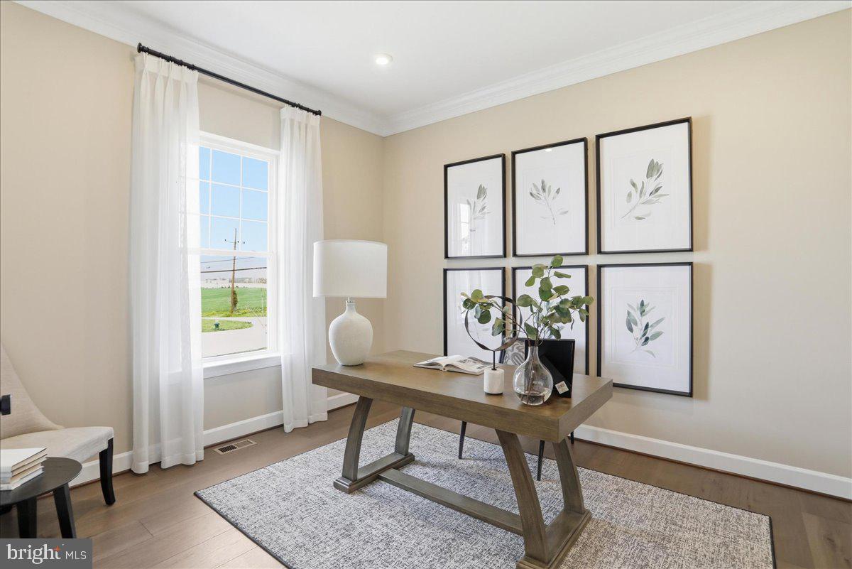 ELMWOOD FARM - Residential