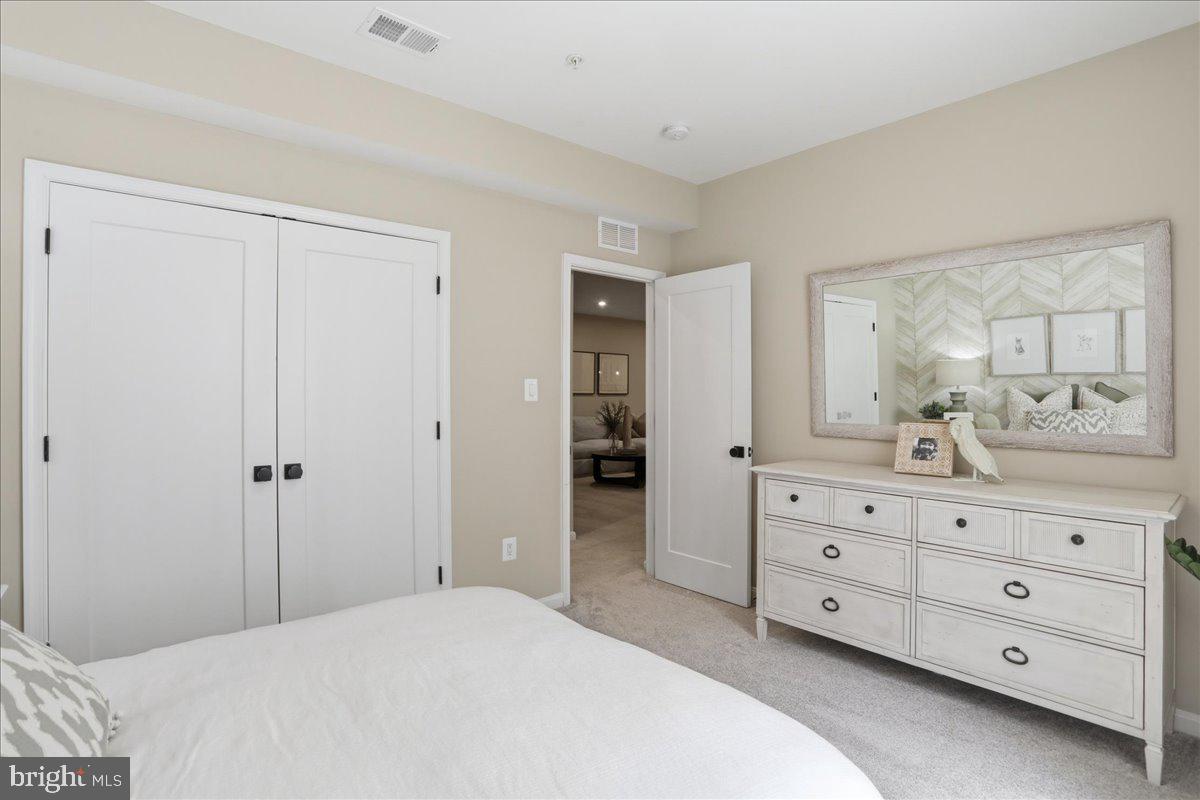 ELMWOOD FARM - Residential