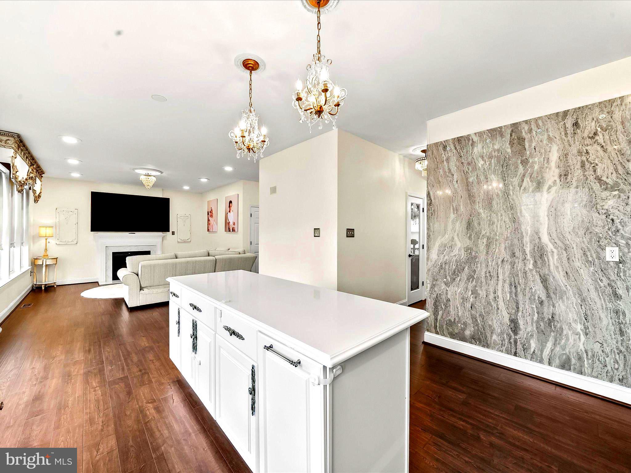 RESERVE AT BAILEY ST - Residential