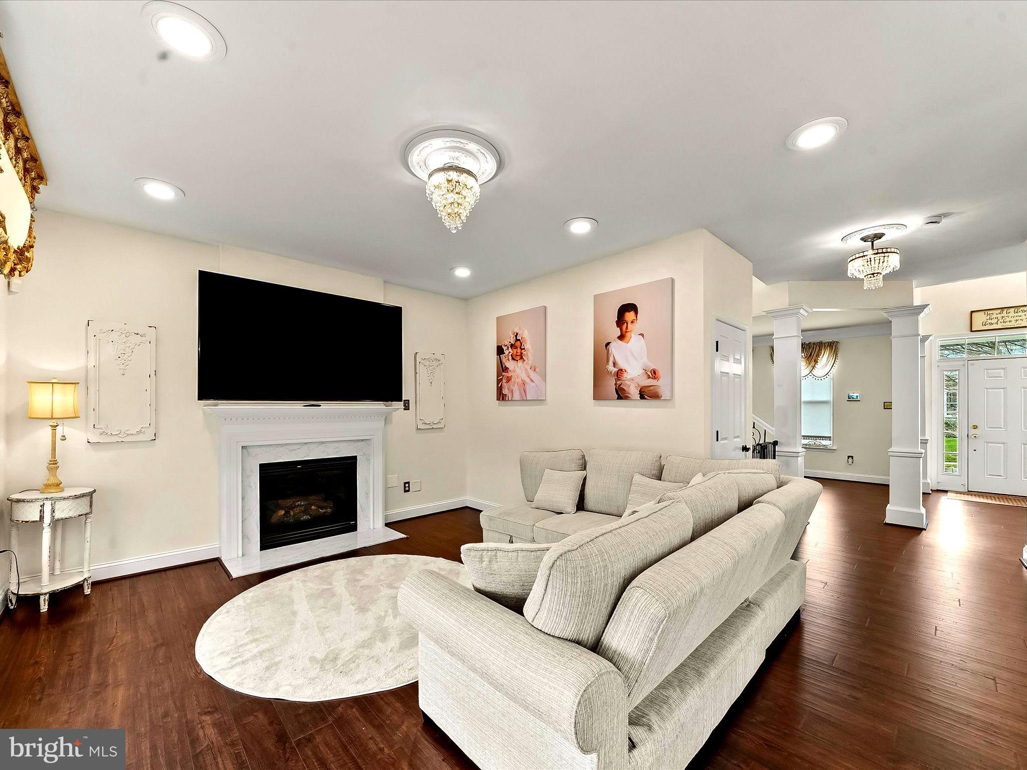 RESERVE AT BAILEY ST - Residential