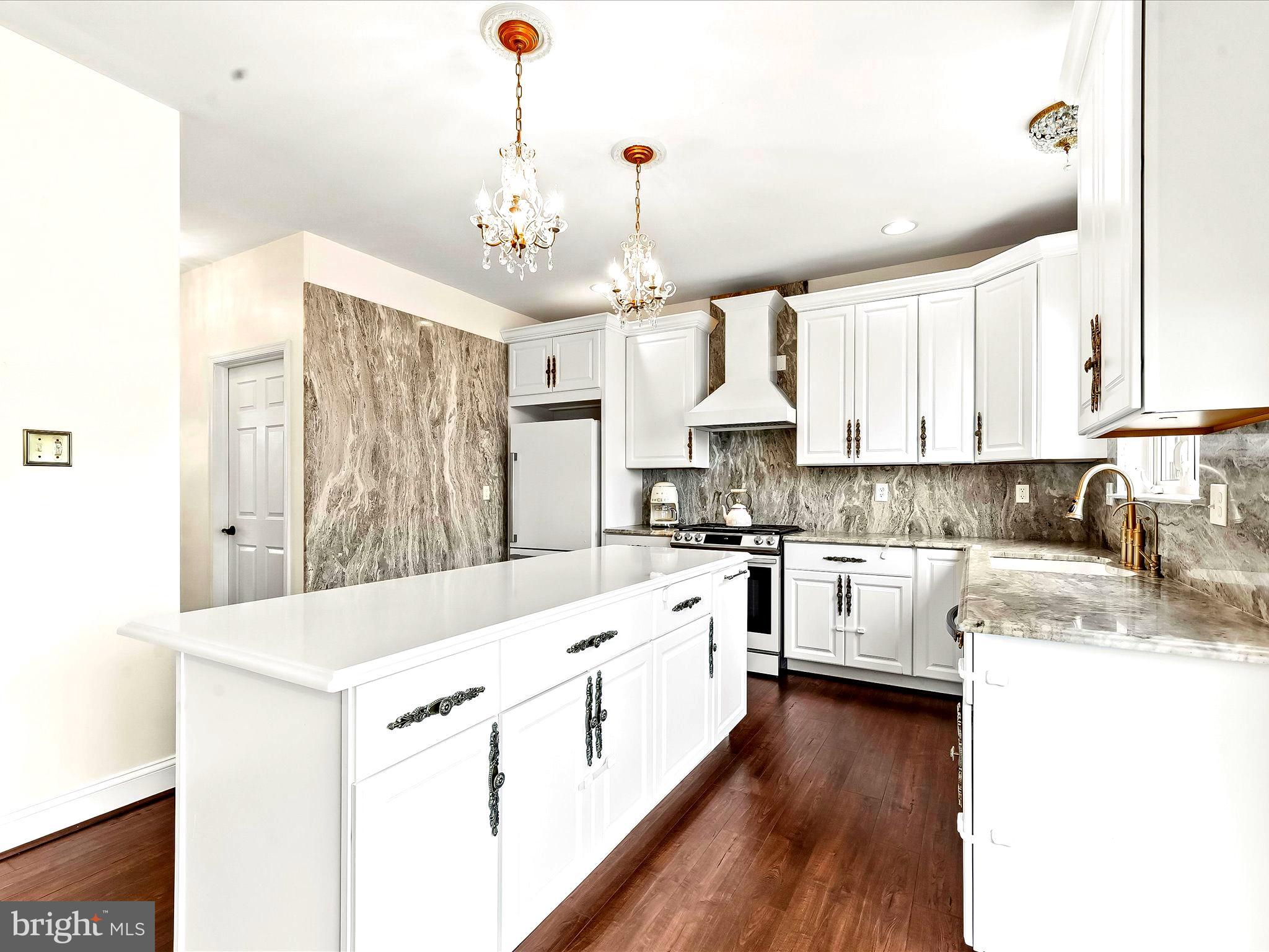 RESERVE AT BAILEY ST - Residential