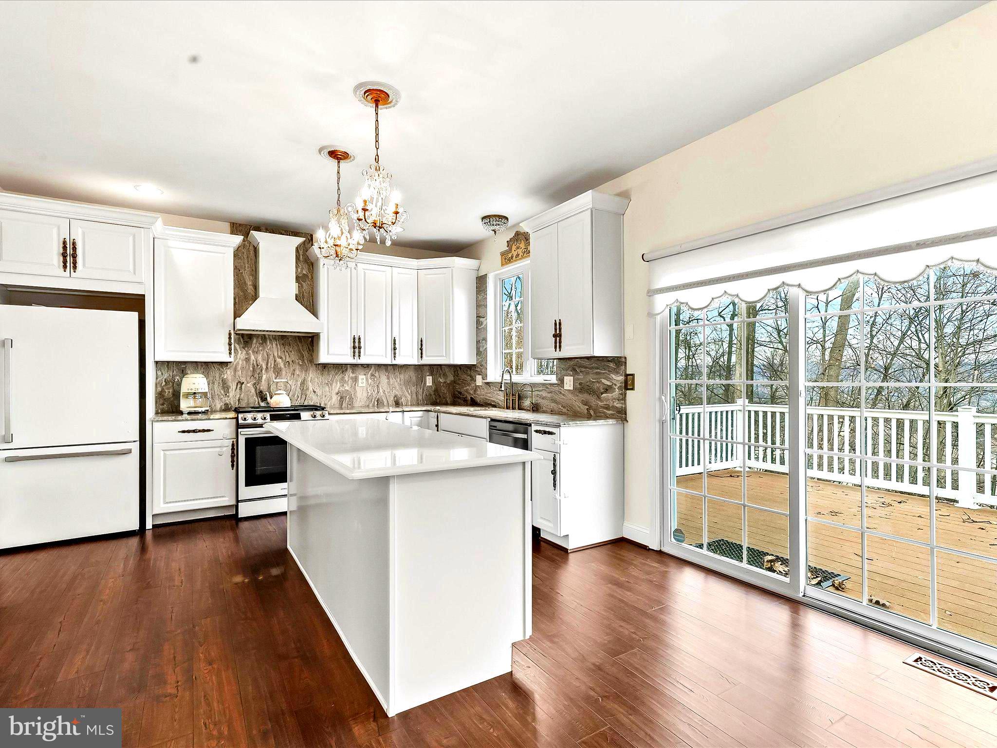 RESERVE AT BAILEY ST - Residential