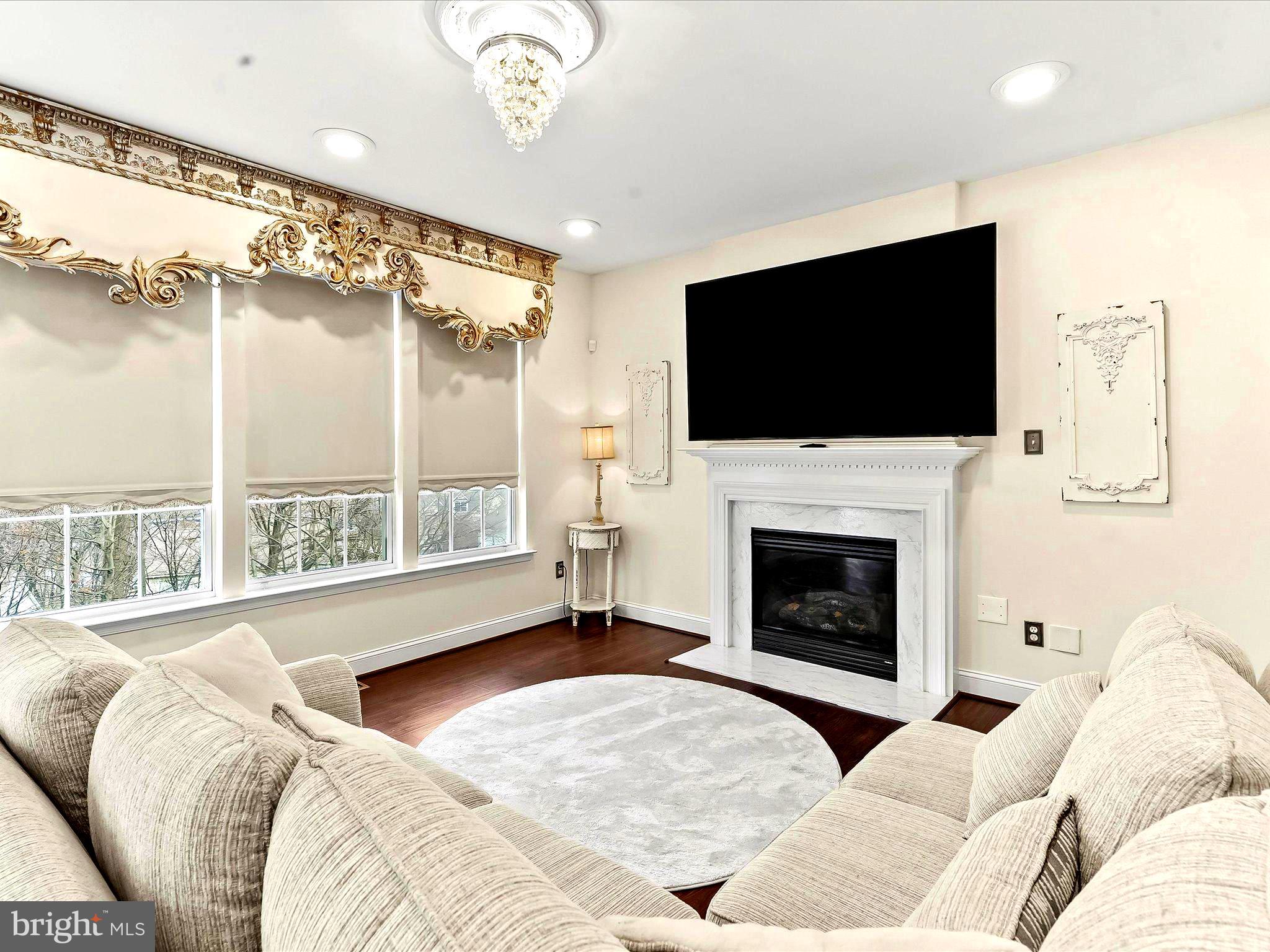 RESERVE AT BAILEY ST - Residential