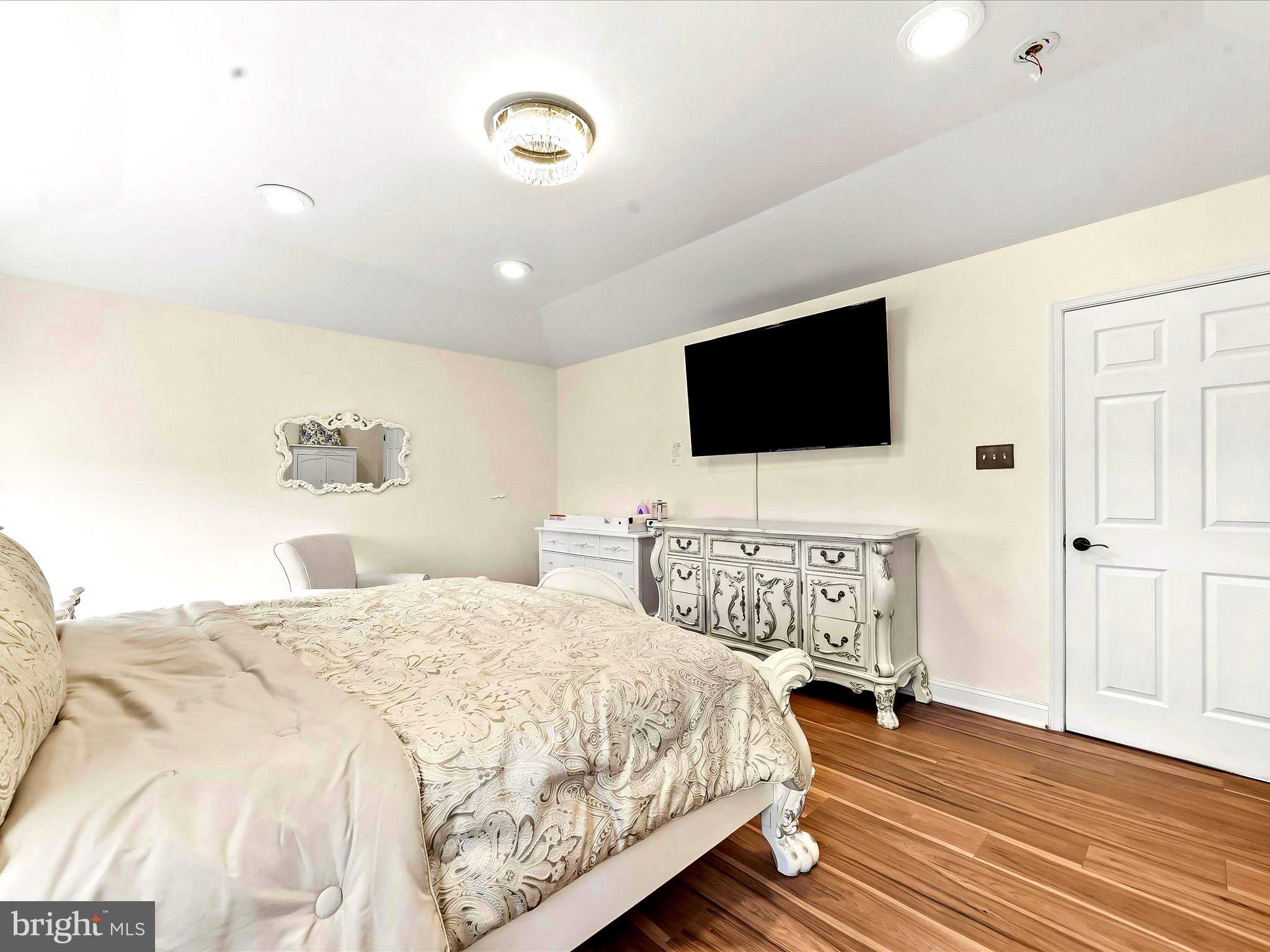 RESERVE AT BAILEY ST - Residential