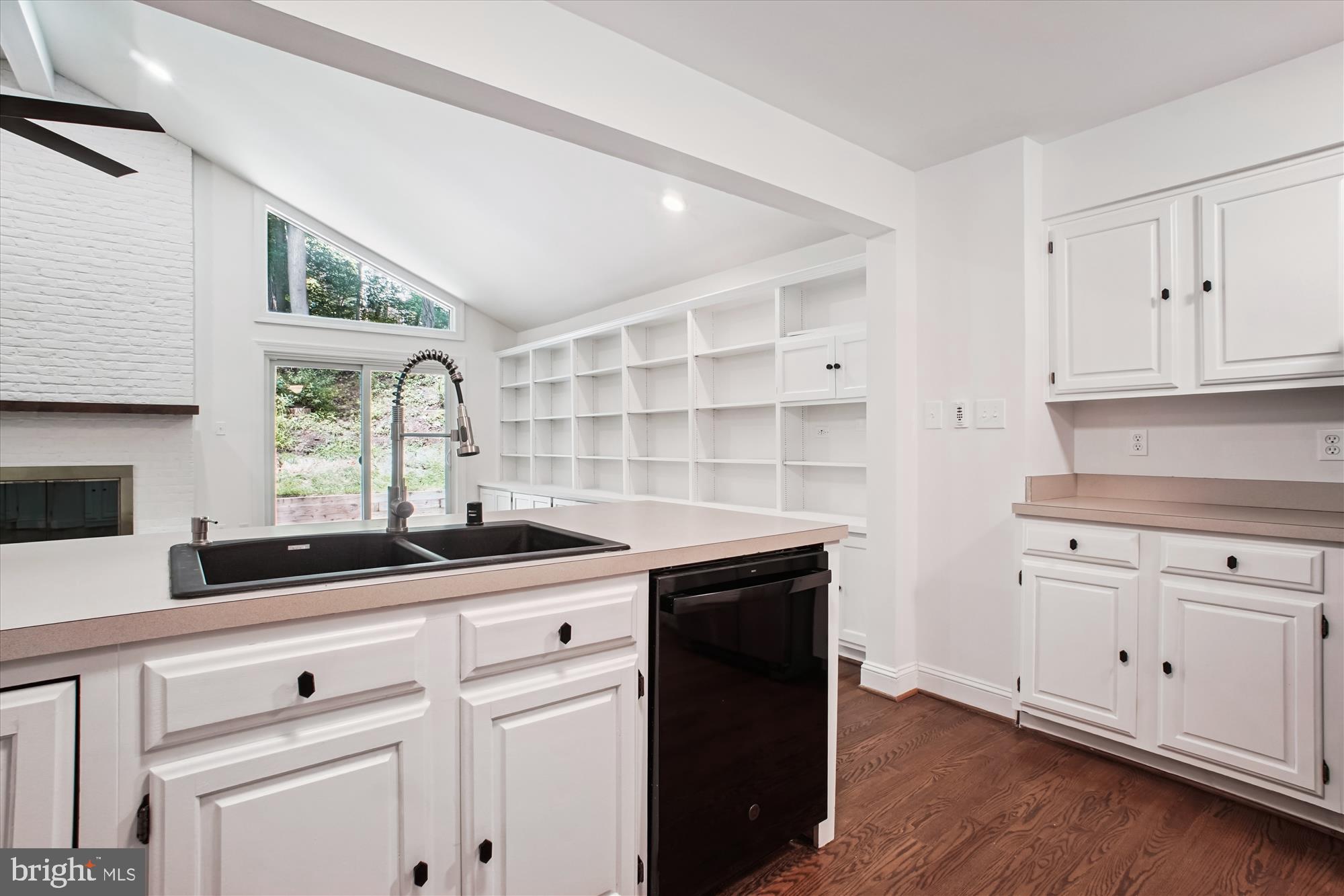 BELLEVUE FOREST - Residential