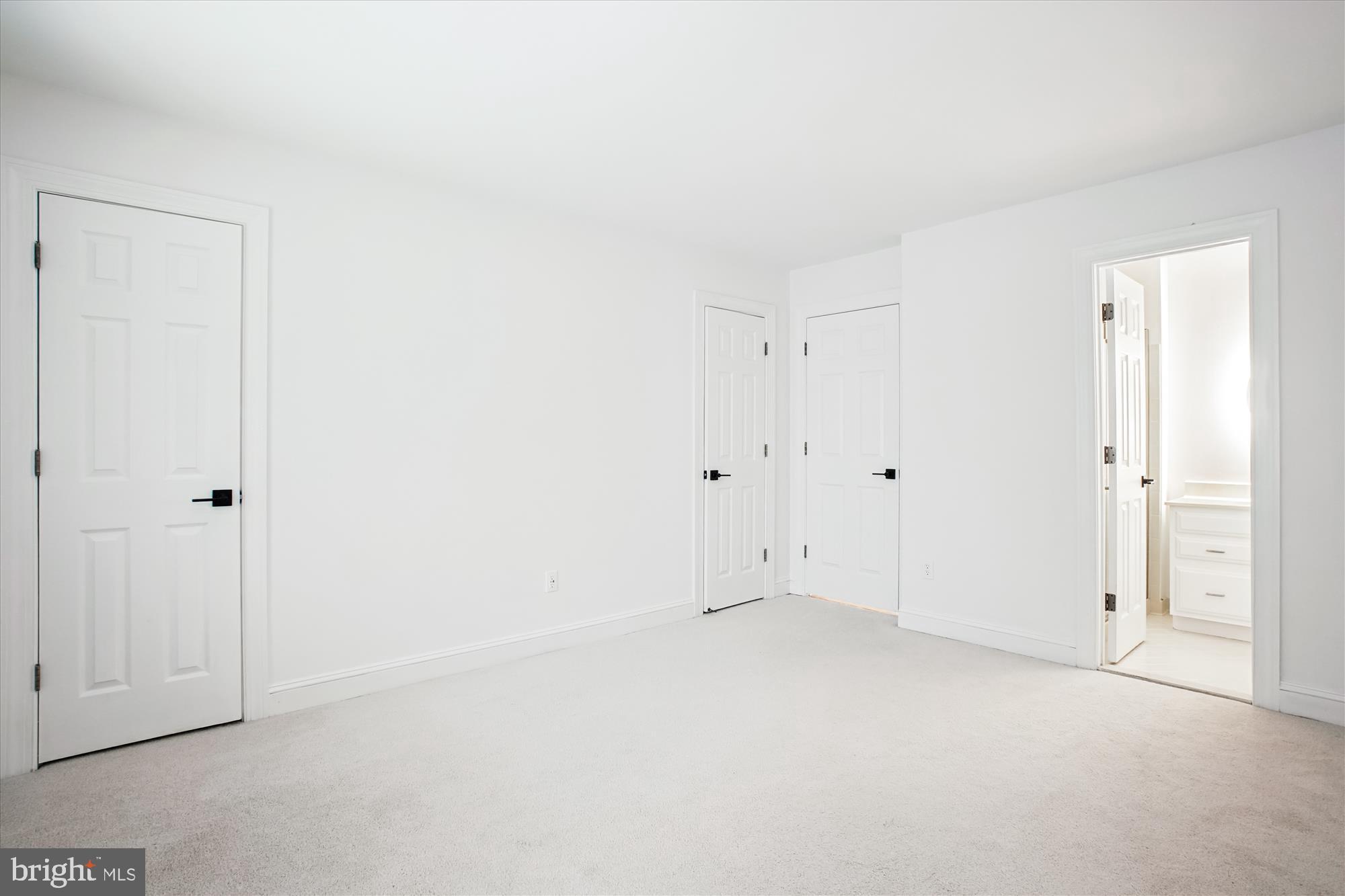 BELLEVUE FOREST - Residential