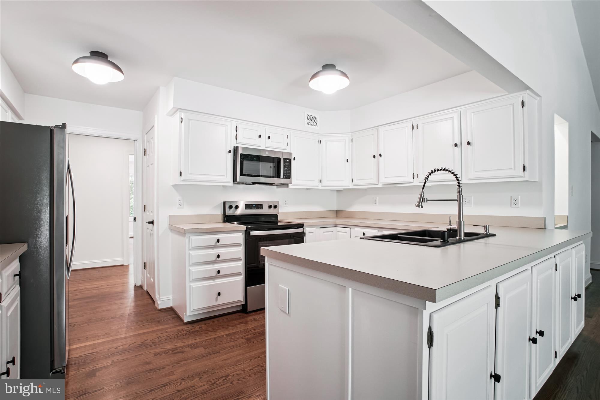 BELLEVUE FOREST - Residential