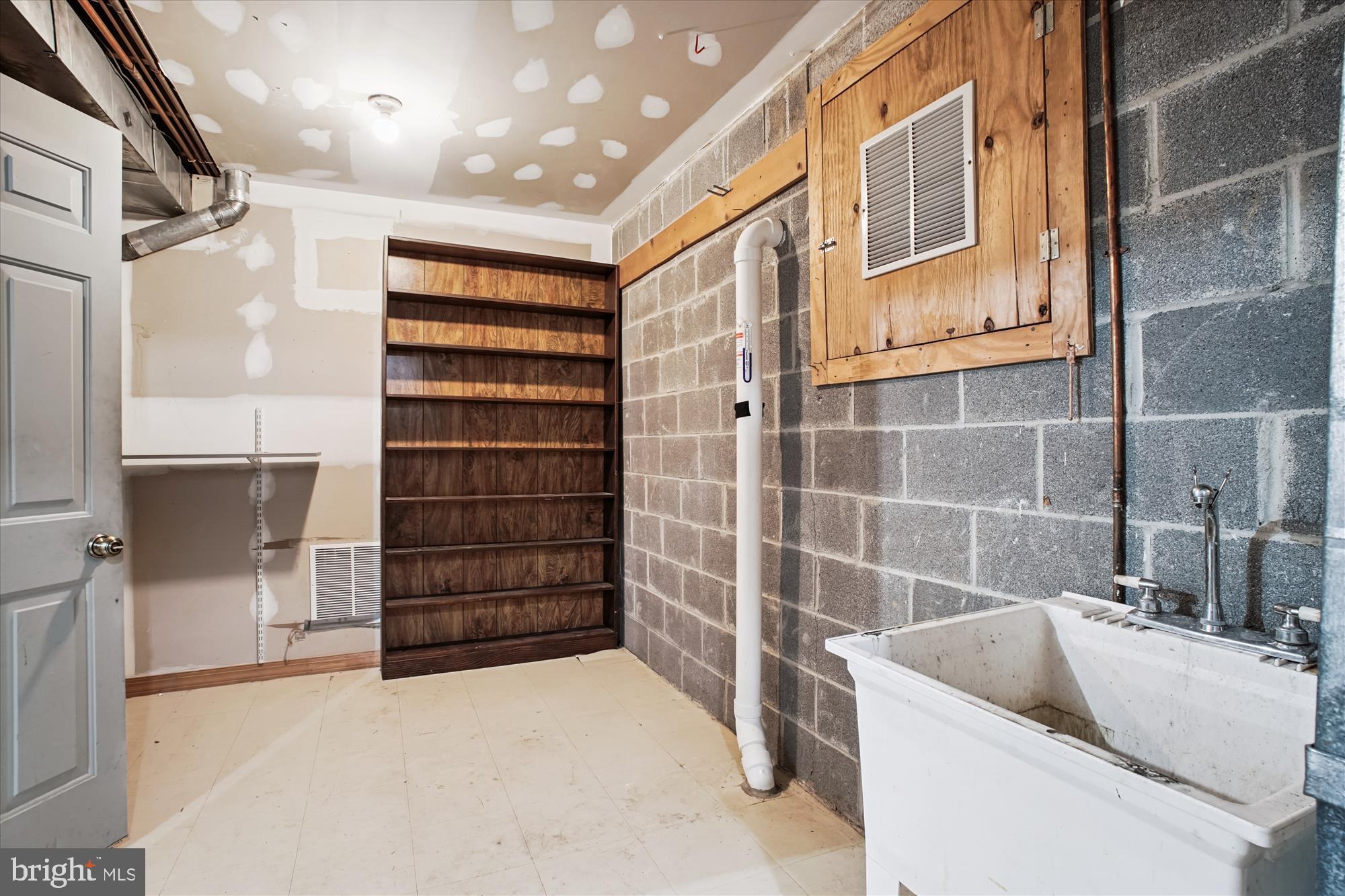 BELLEVUE FOREST - Residential