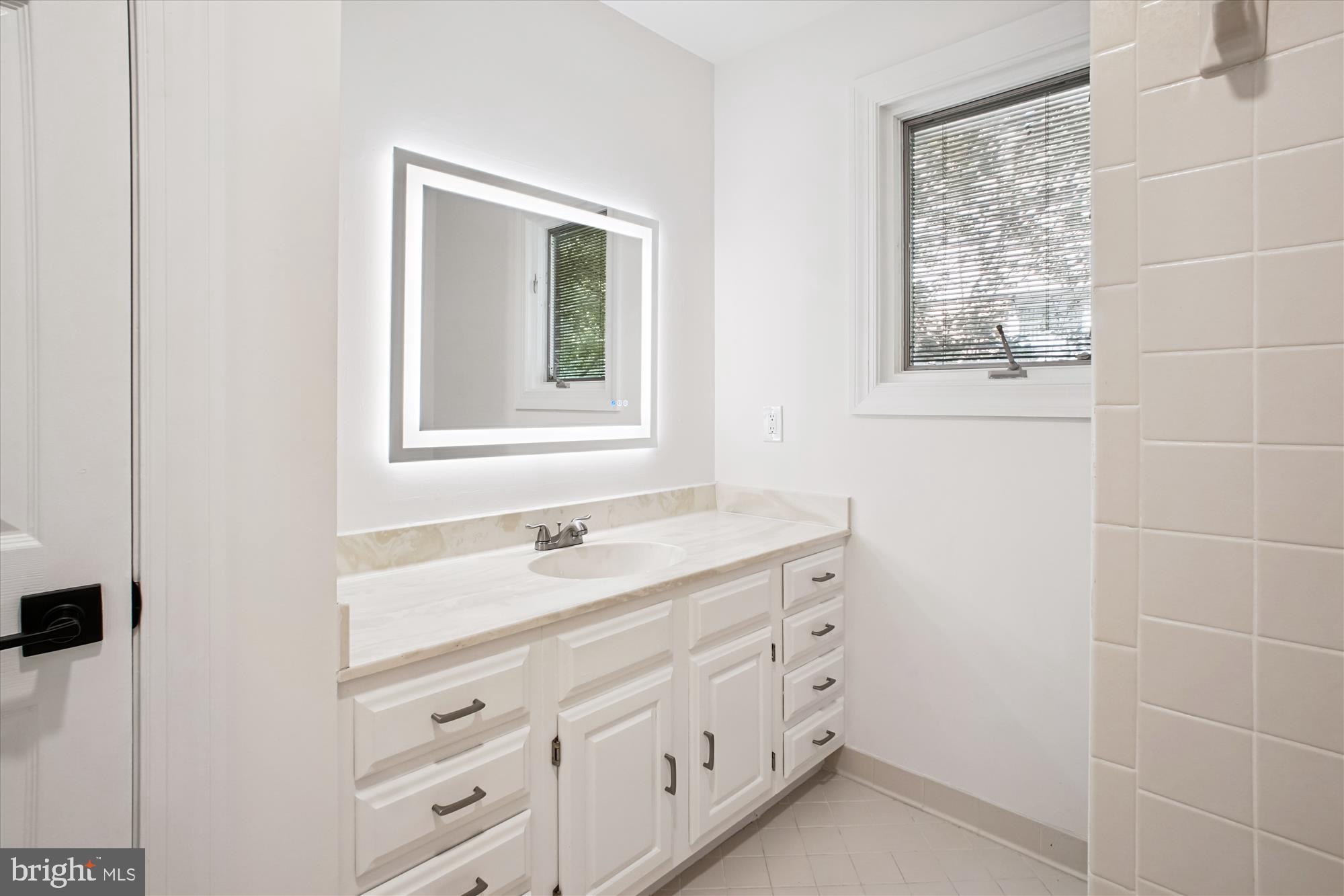 BELLEVUE FOREST - Residential