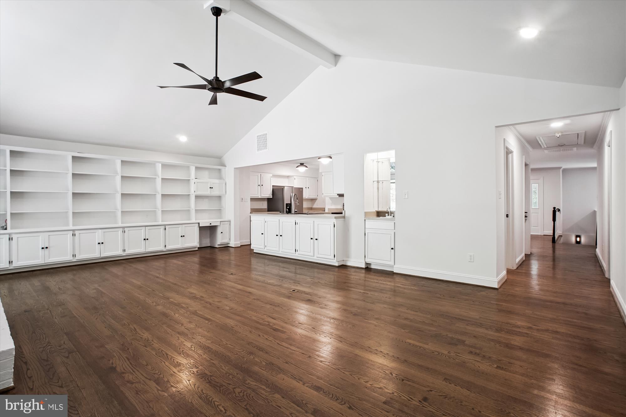 BELLEVUE FOREST - Residential