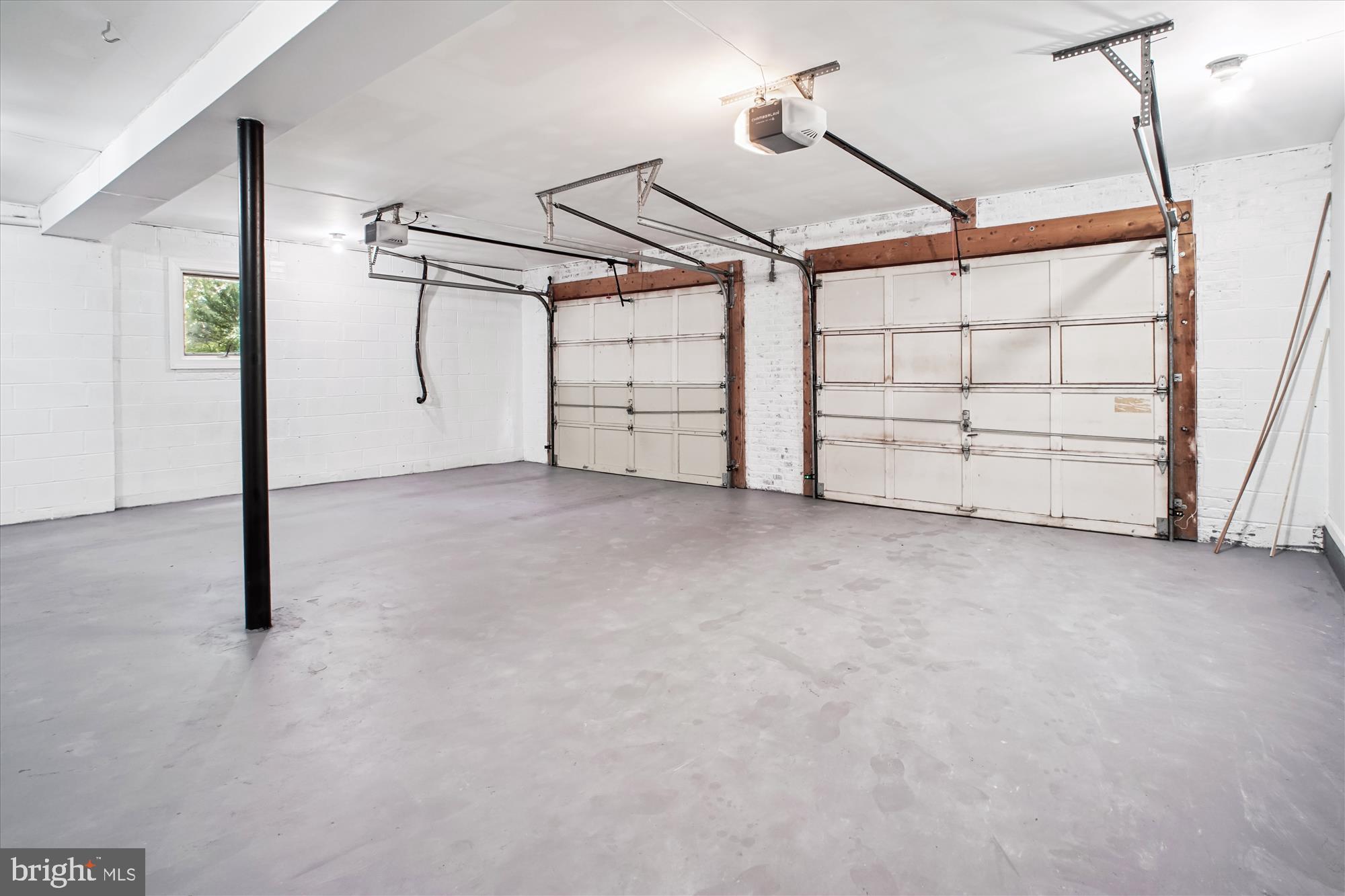 BELLEVUE FOREST - Residential