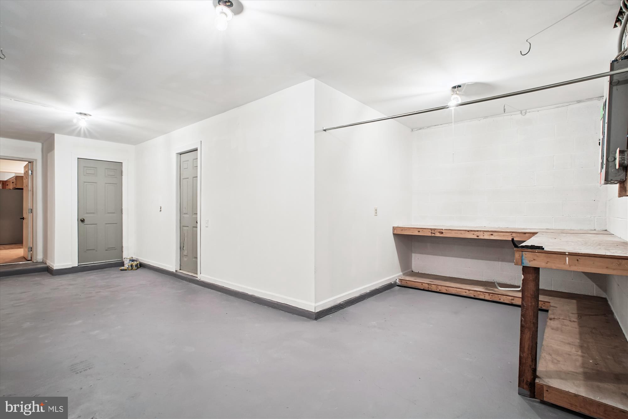 BELLEVUE FOREST - Residential