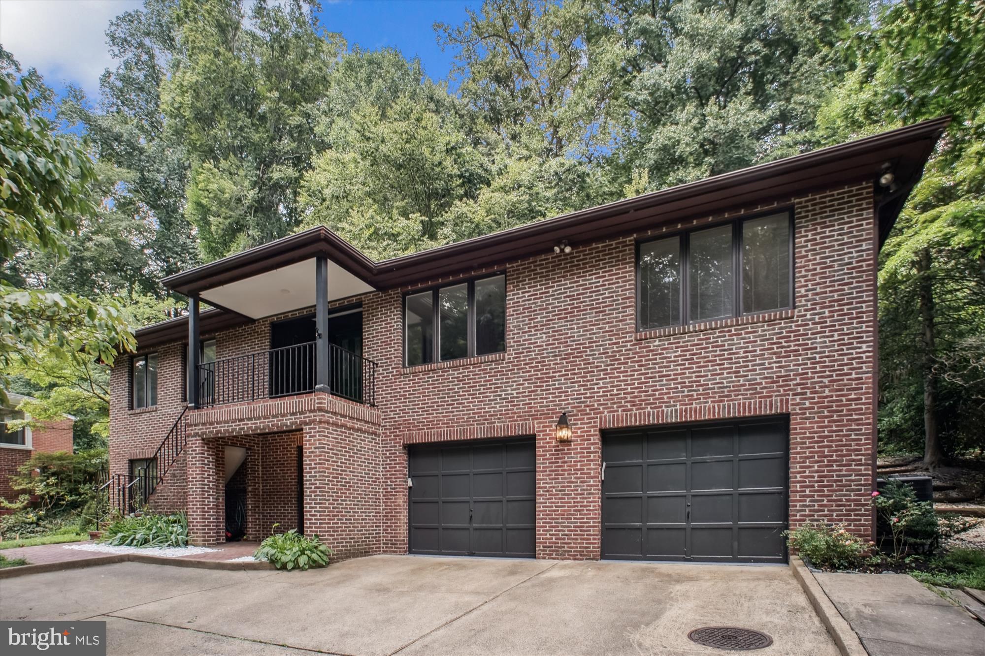 BELLEVUE FOREST - Residential