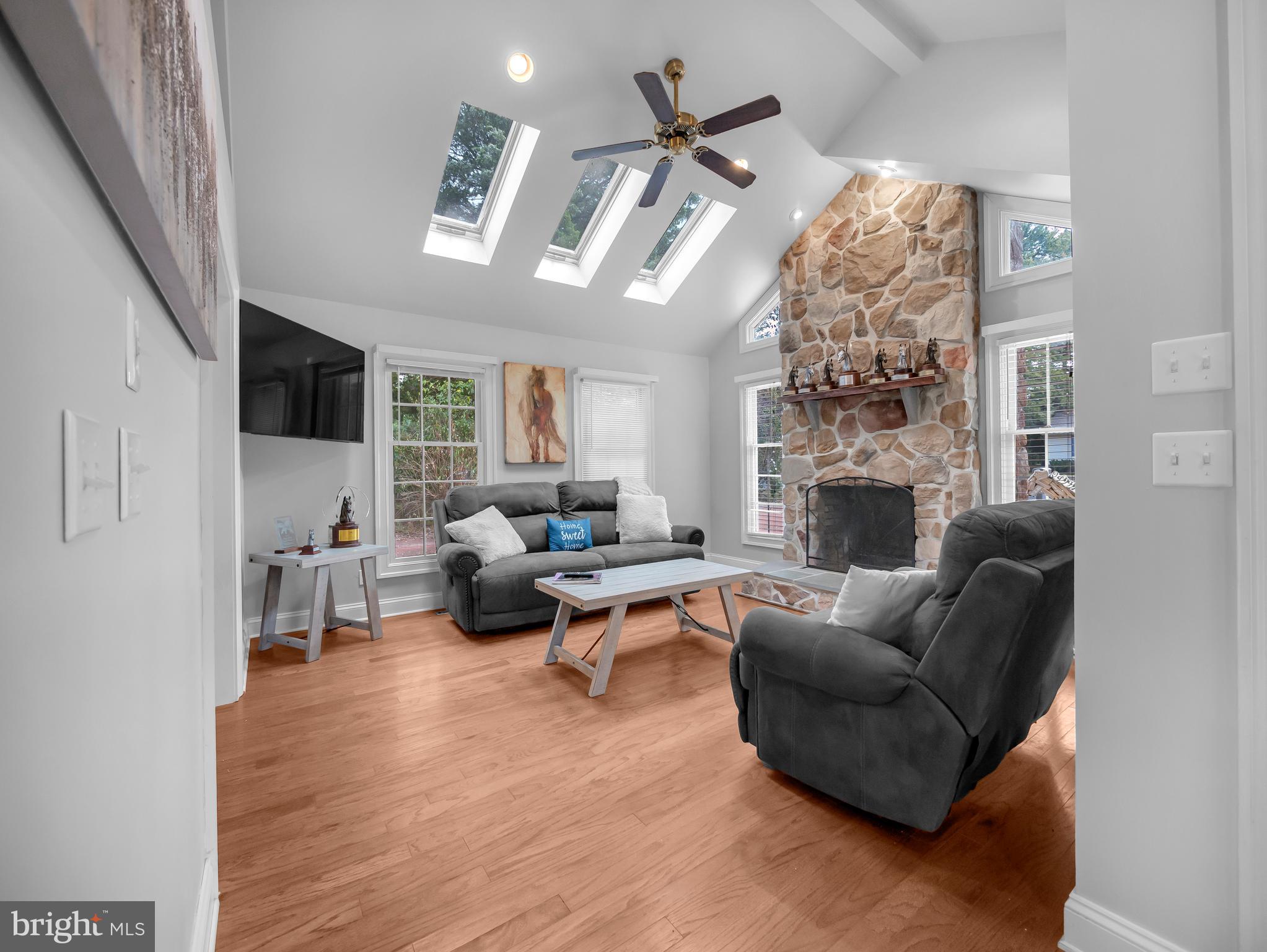 CHESTER HARBOR - Residential